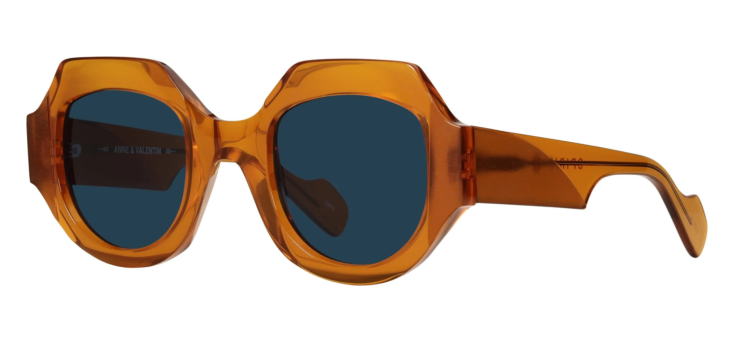 SPIRIT_23D04-side-copie 15.01.37.jpg