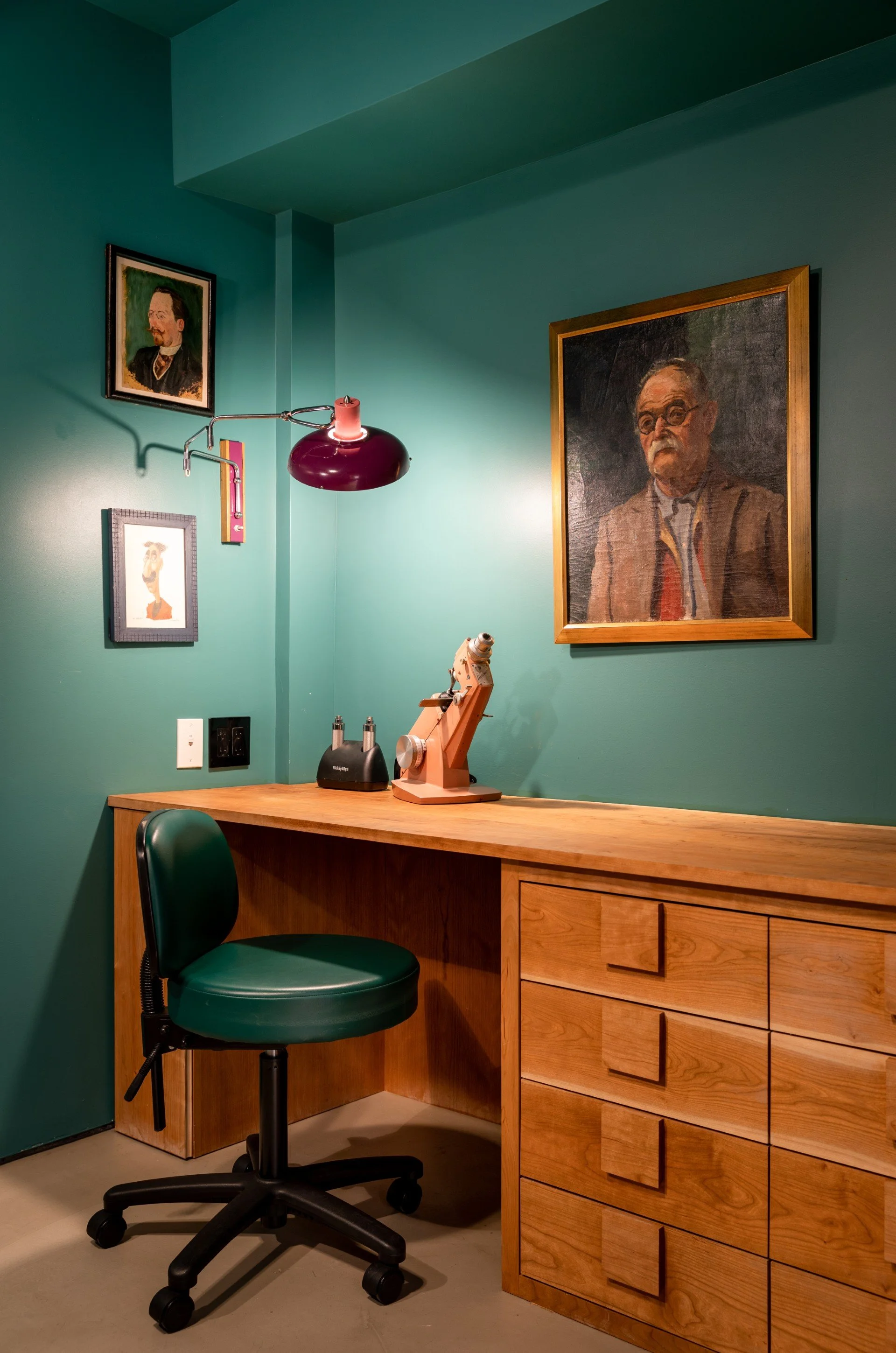 thumbnail_doc room.jpg