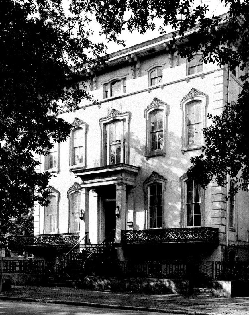 Photograph of the house c.1970s courtesy of the Historic Savannah Foundation