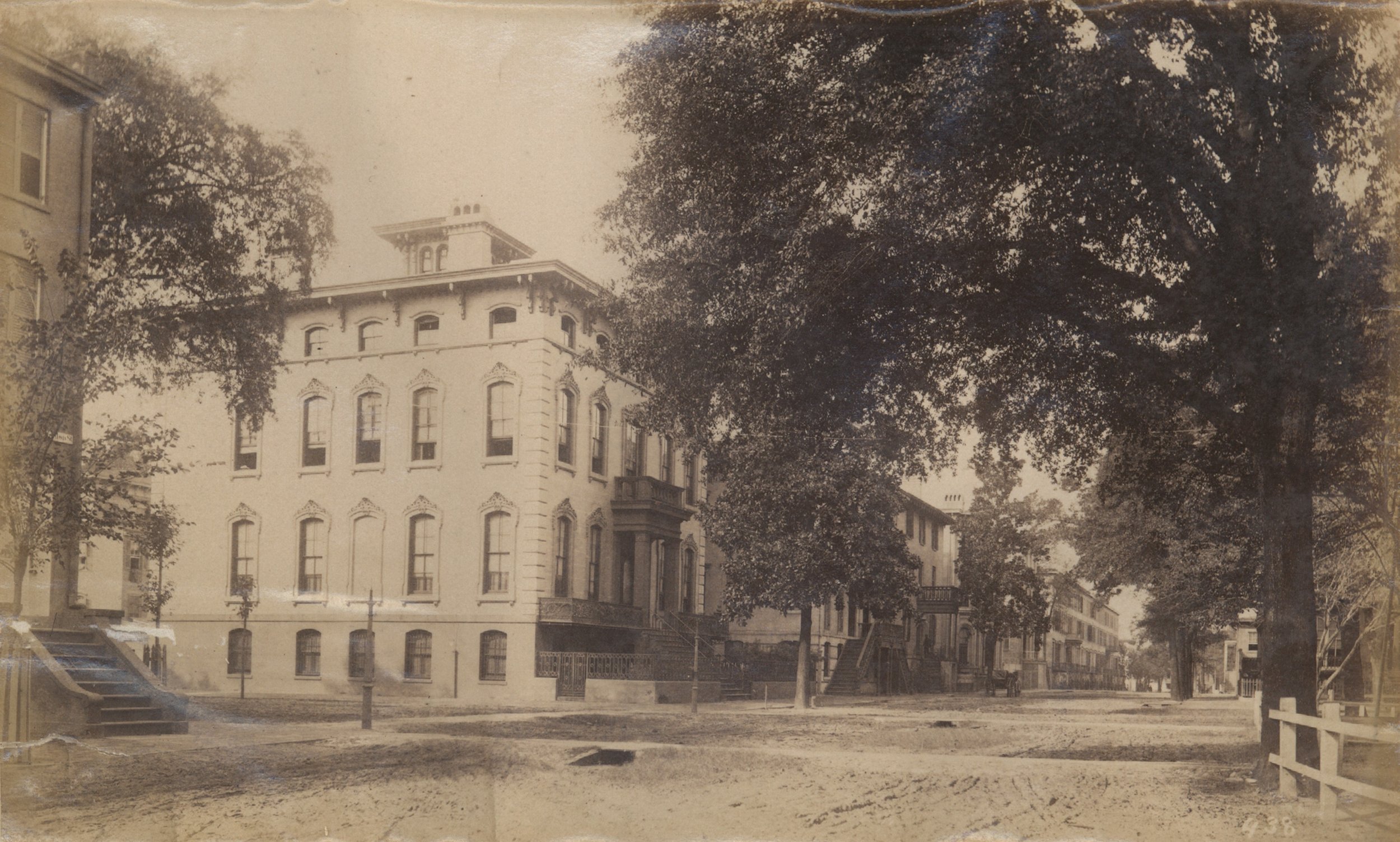 Image of the house c.1880s courtesy of the Georgia Historical Society, GHS 1375-PH-001-0171