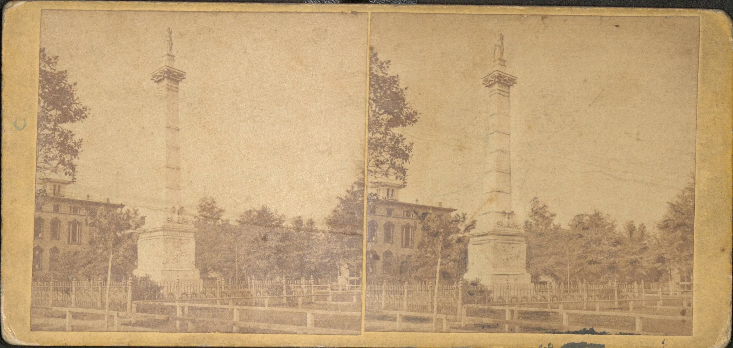 Stereograph of the Pulaski Monument, courtesy of the Georgia Historical Society, 361-SG-02-01-N-07. 