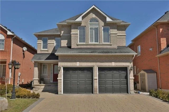 SOLD (Represented Buyer) – Oakville West Oak Trails I Detached