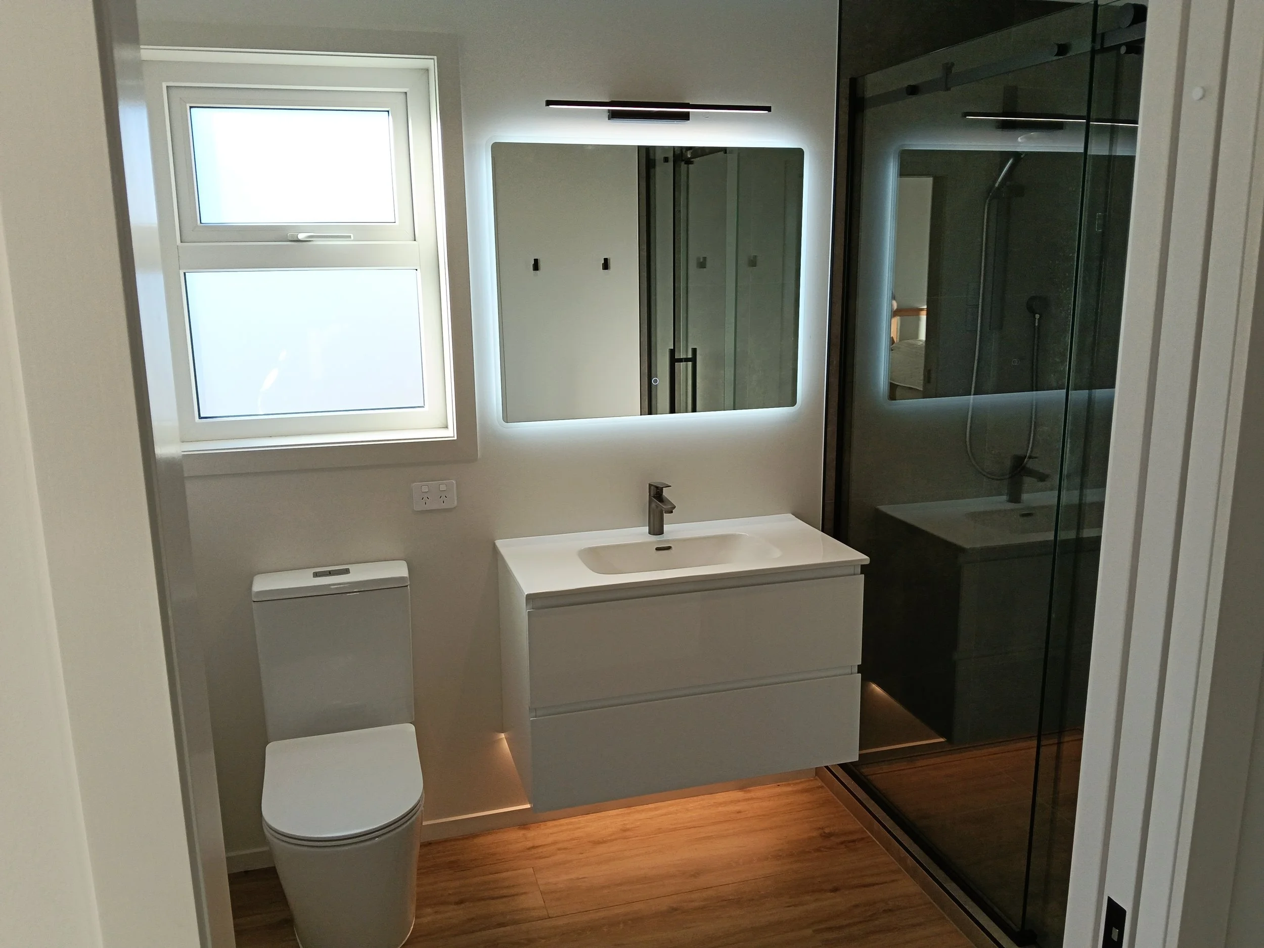 21%20ensuite%20%281%29.jpg