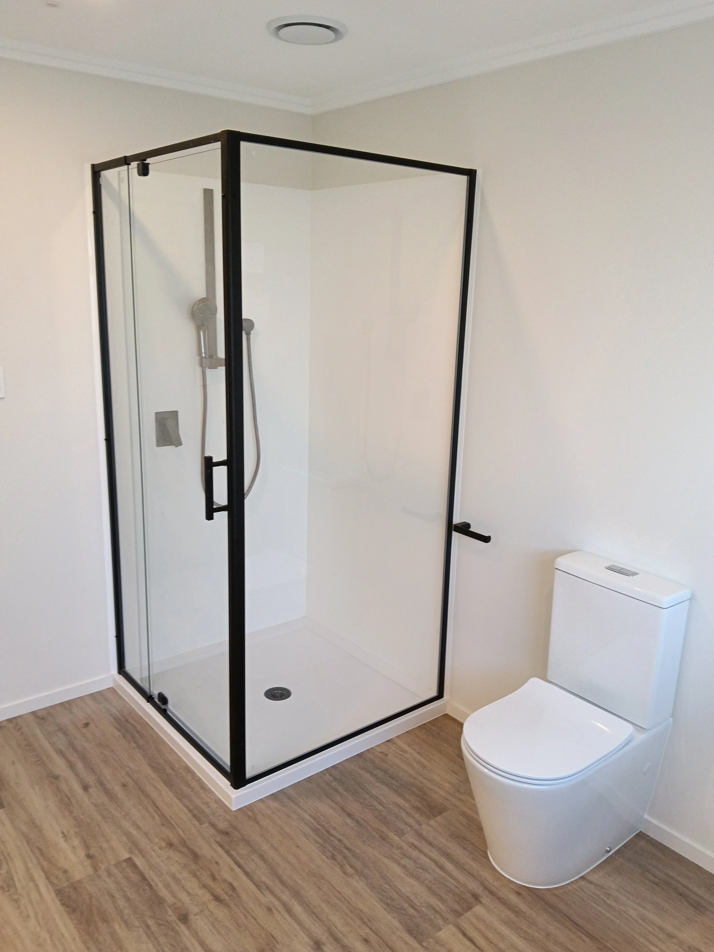 17%20bathroom%20%281%29.jpg