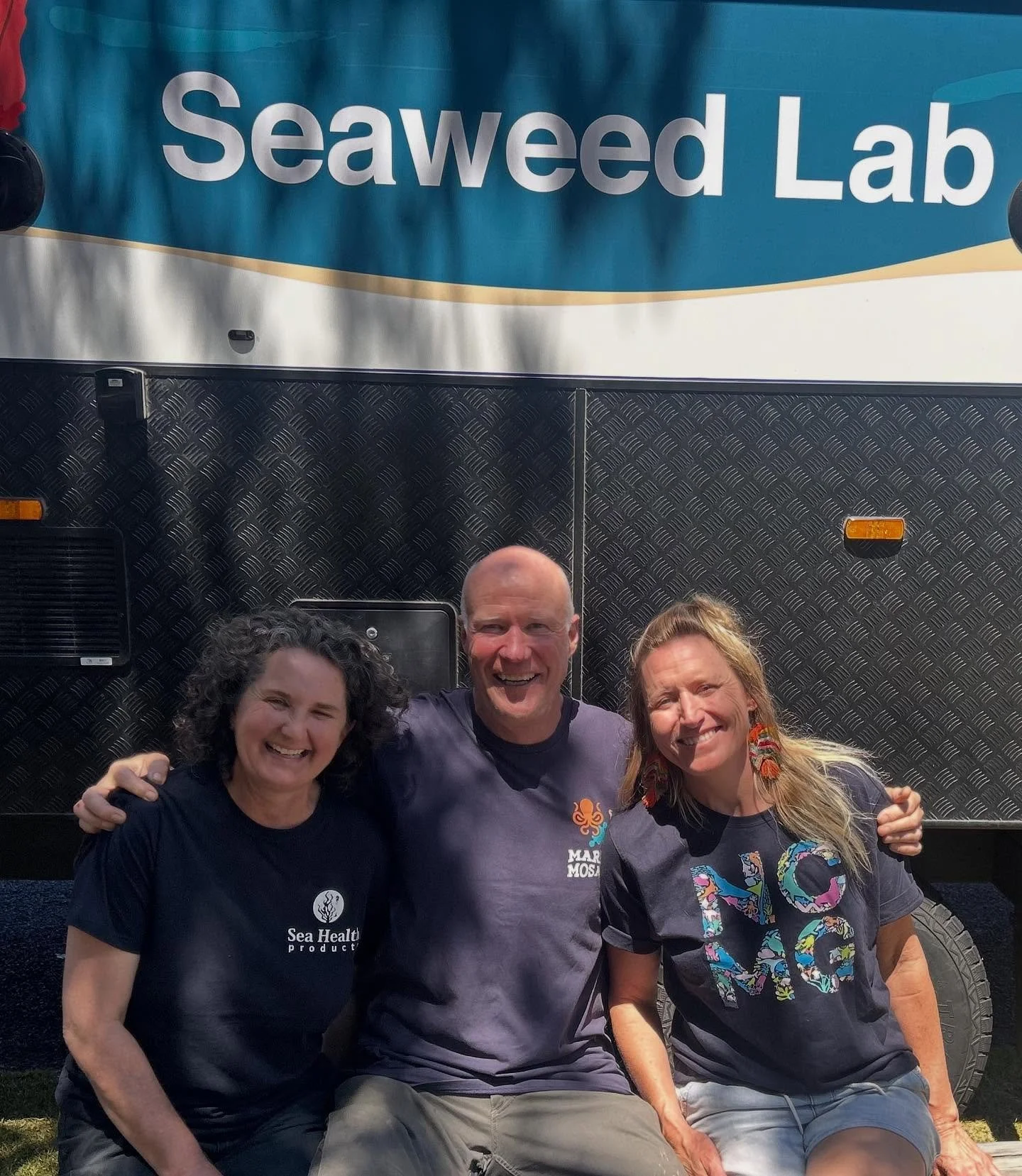 What a day at the mobile seaweed lab! Coffee and kelp was a great way to start Saturday.. and a snorkel in the golden kelp at bar beach to top off a great morning! @seahealthproducts @thefrothmobile