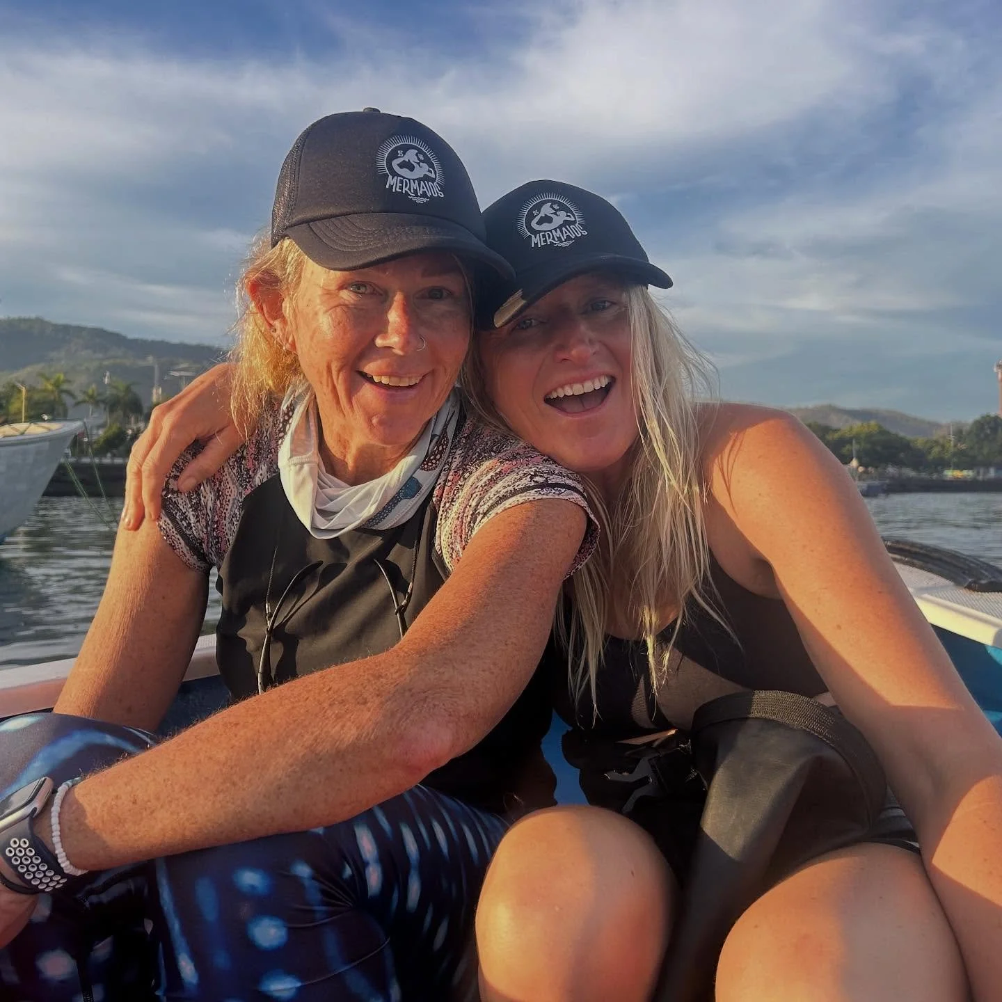 A happy first for these two @2546mermaids today. We swam with a Blue Whale!! 

Thanks @whaleswim and @dive_timor for a magic magic day, and for the drop in with Rissos dolphins yesterday!! Weeee