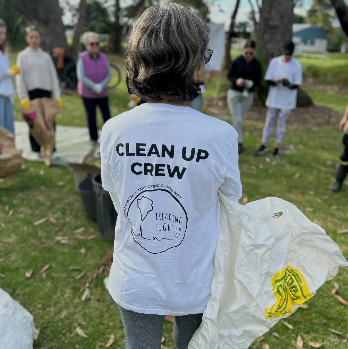 Big ups to all the clean up crews out there today! Looking after this miraculous Blue Marble we occupy&hellip;

#WagongaLandcare #cleanupaustraliaday @bluemarbleproject @ocean_youth 
@treading_lightly_inc @naturecoastmarinegroup @cleanupaustraliaday 