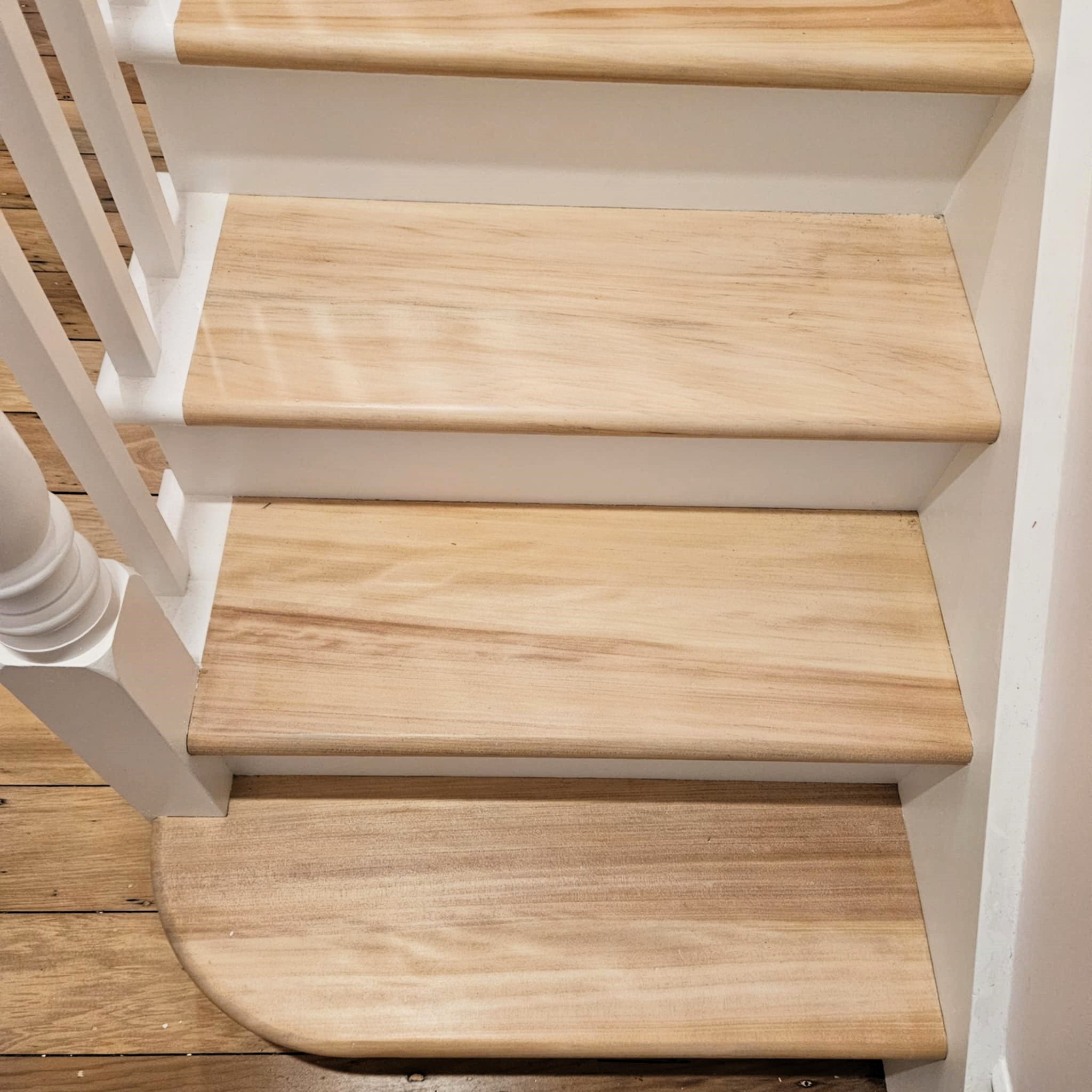 White stairs 6.jpg