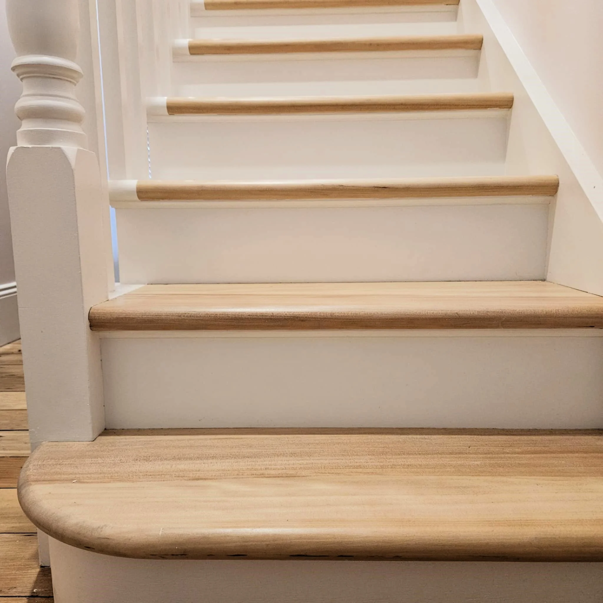 White stairs 7.jpg