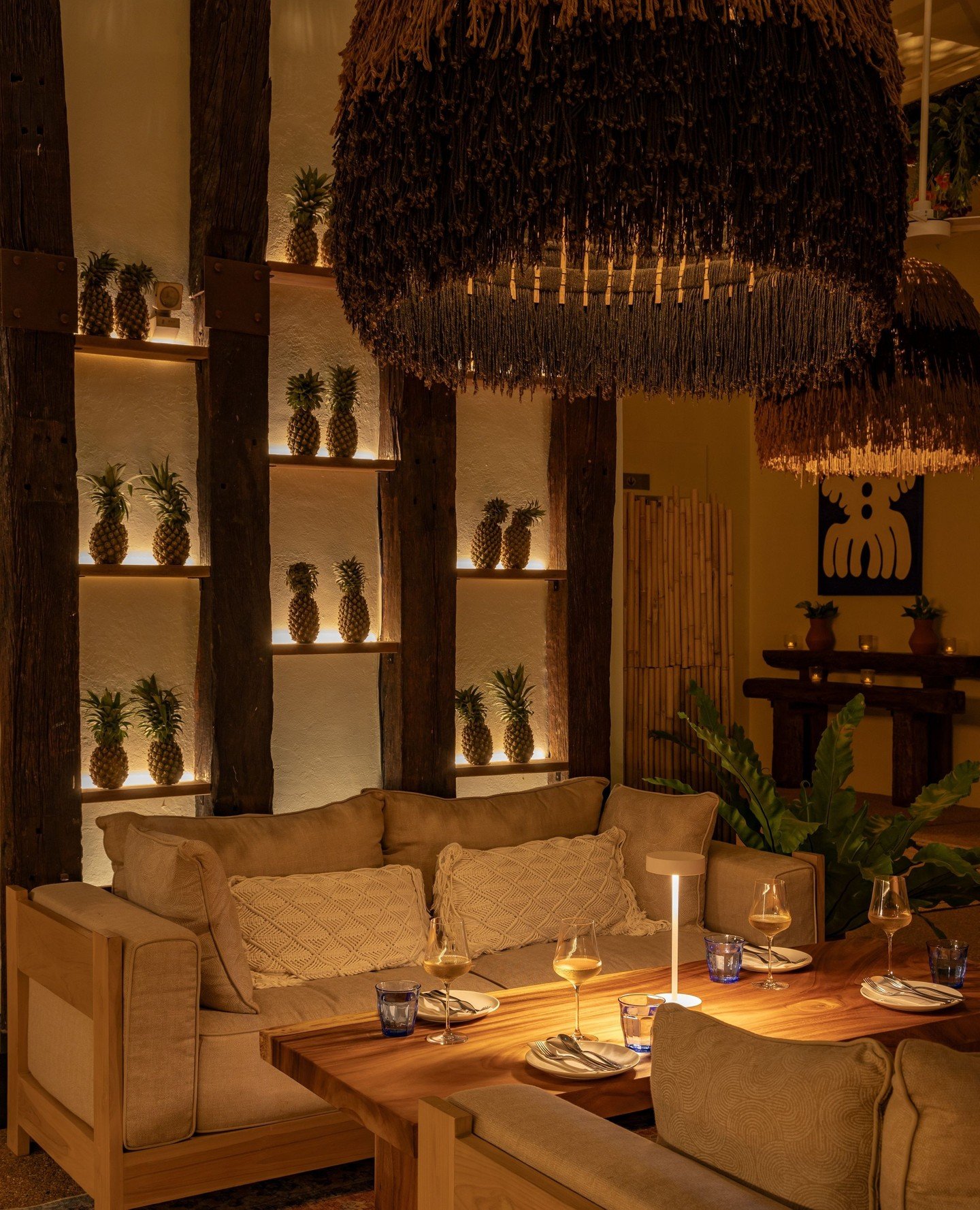 Bamb&ugrave; Lounge, dine in style in a warm, inviting setting. Soft lighting, natural wood textures, and comfortable seating create a relaxed atmosphere ideal for intimate dinners, casual gatherings, or unwinding over good food and drinks.⁠
⁠
Book v