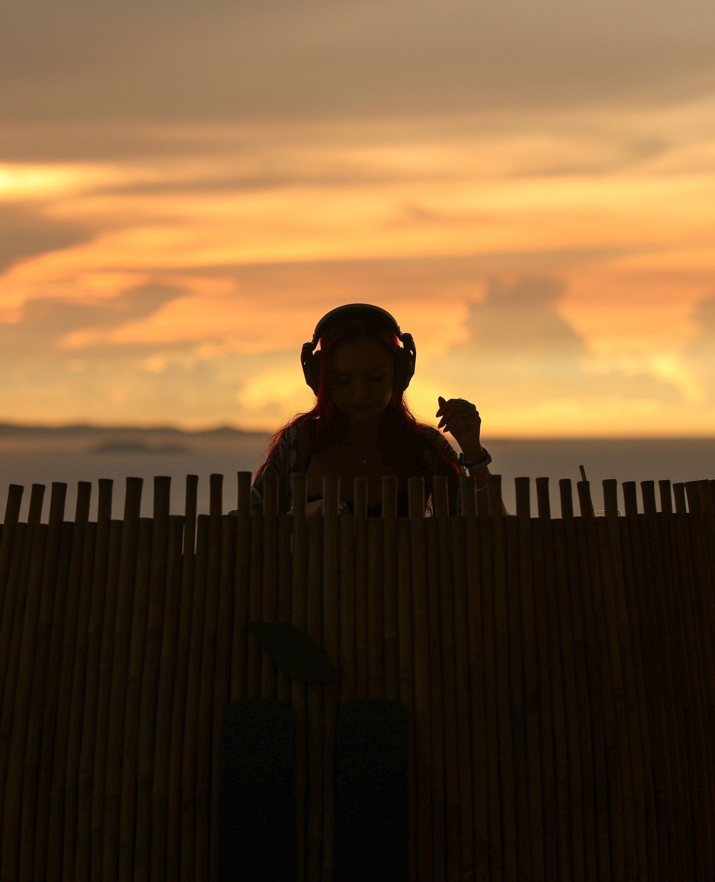 Sunset on repeat. Headphones on. World off. ⁠
When the DJ locks in and the sky starts showing off, there&rsquo;s really nowhere else you need to be.⁠
⁠
Drinks flowing, beats drifting, and the horizon keeping time.⁠
⁠
Every Friday - Sunday