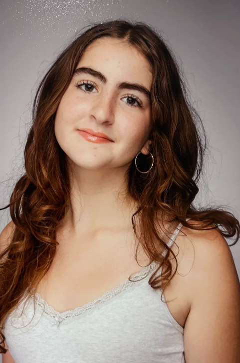 amelia lumianski, founder & president of the manhattan (ny) chapter of the american philosophical youth society