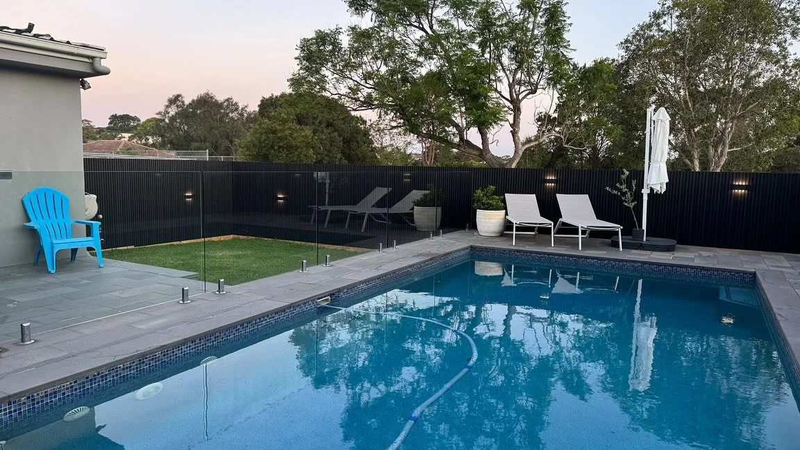 #Sydneyconstruction #masterbuilders #sydneyhomes #carpentry #carpentersydney #luxuryhomes #sydneyluxuryhomes #shoprenovation #cjdbuildingsolutions #grannyflats #building #renovation #heritagehome #heritage #privacyscreen #cladding #weatherboard #newd