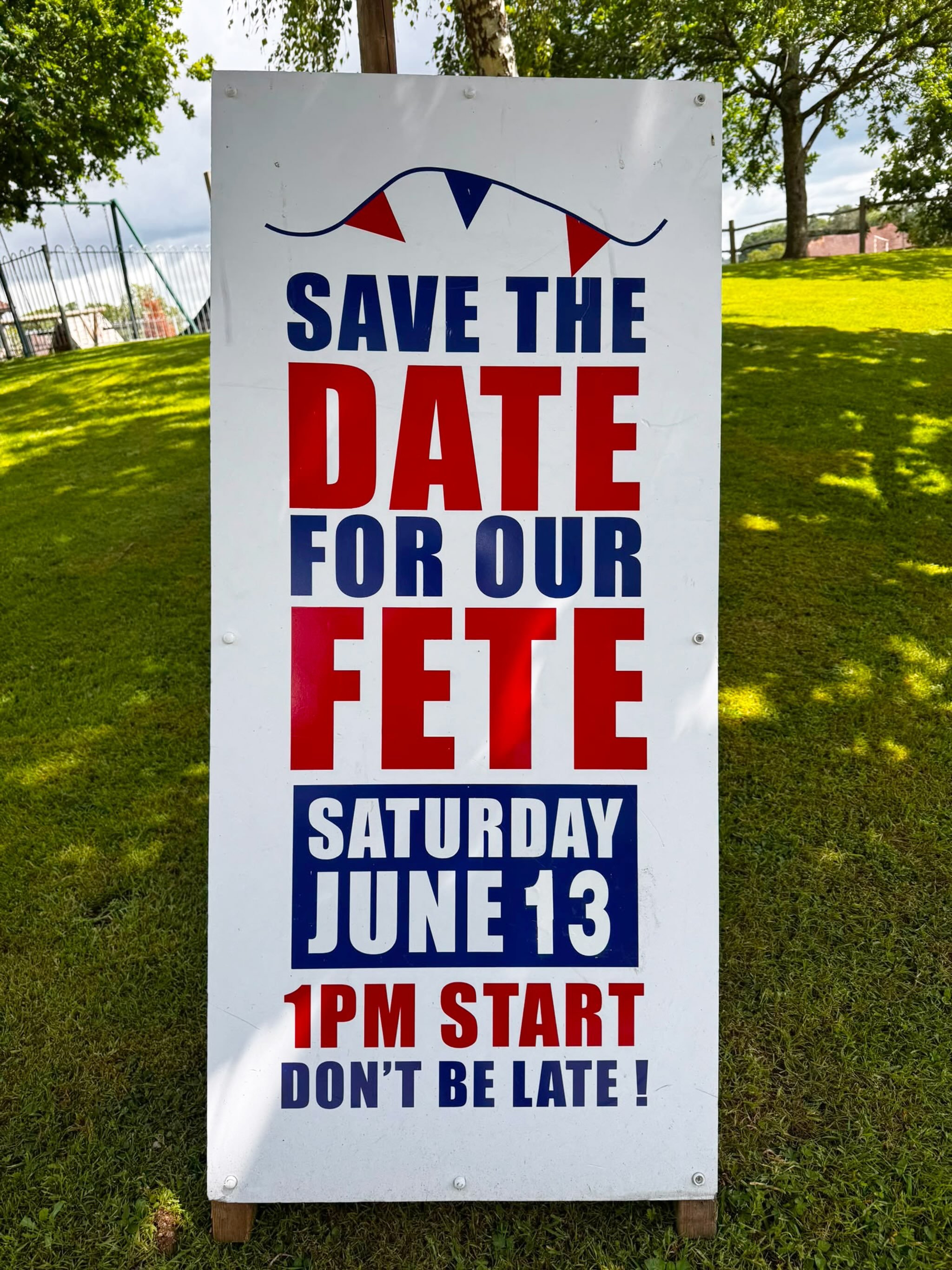 High Hurstwood Village F&ecirc;te is here! 

British weather will do what British weather does&hellip; but the forecast is looking sunny! ☀️

Come along, support the village and enjoy a great day with the community. Our outdoor kitchen will be servin