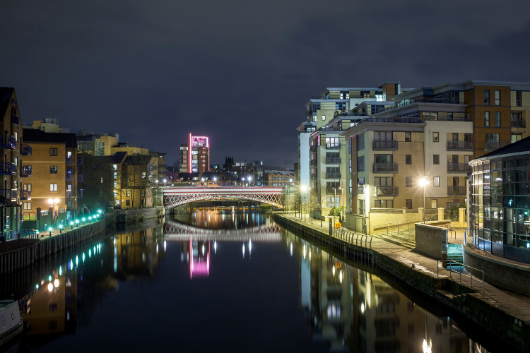 fbe Leeds - Walking Tour - Waterways and bridges of Leeds 