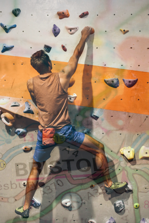 bouldering VERT.png