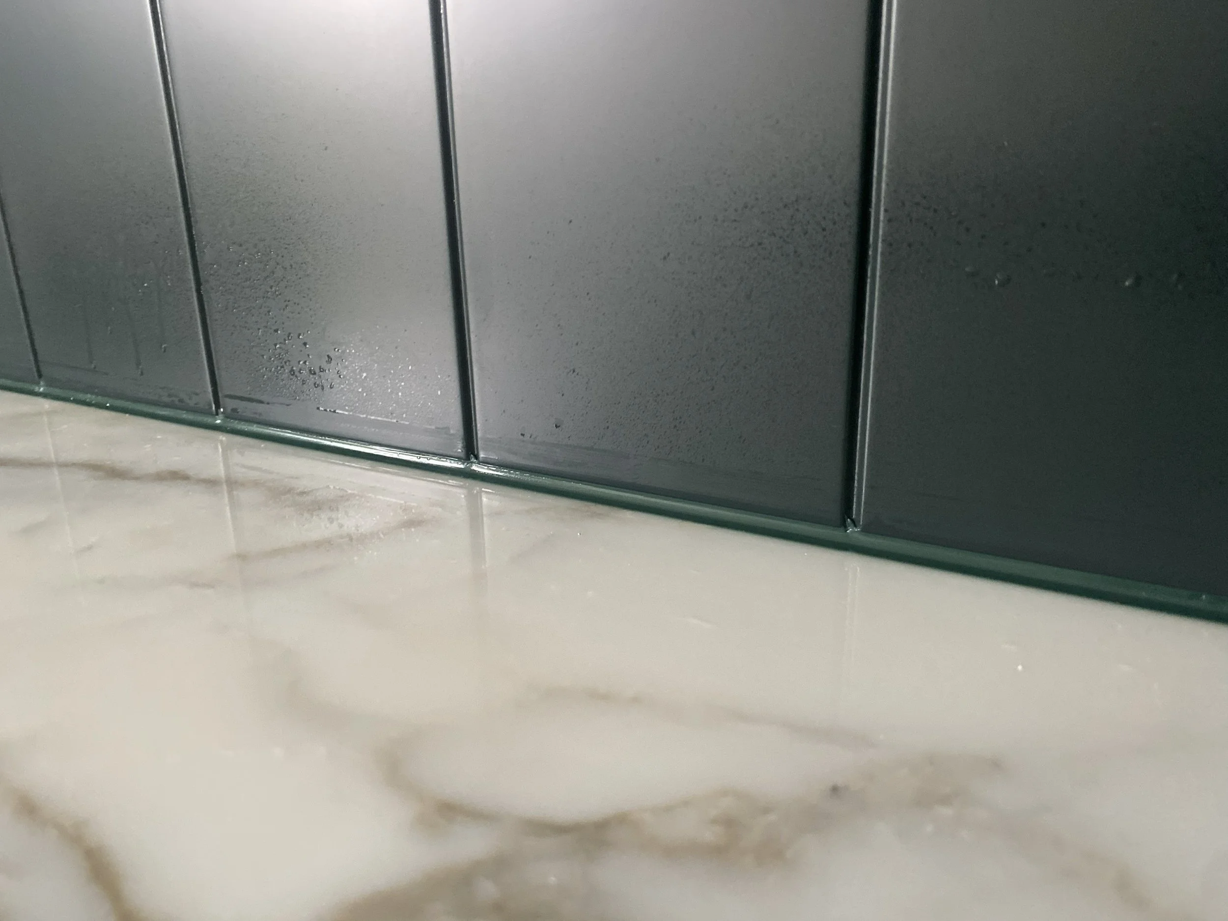 Silicone caulking sealant