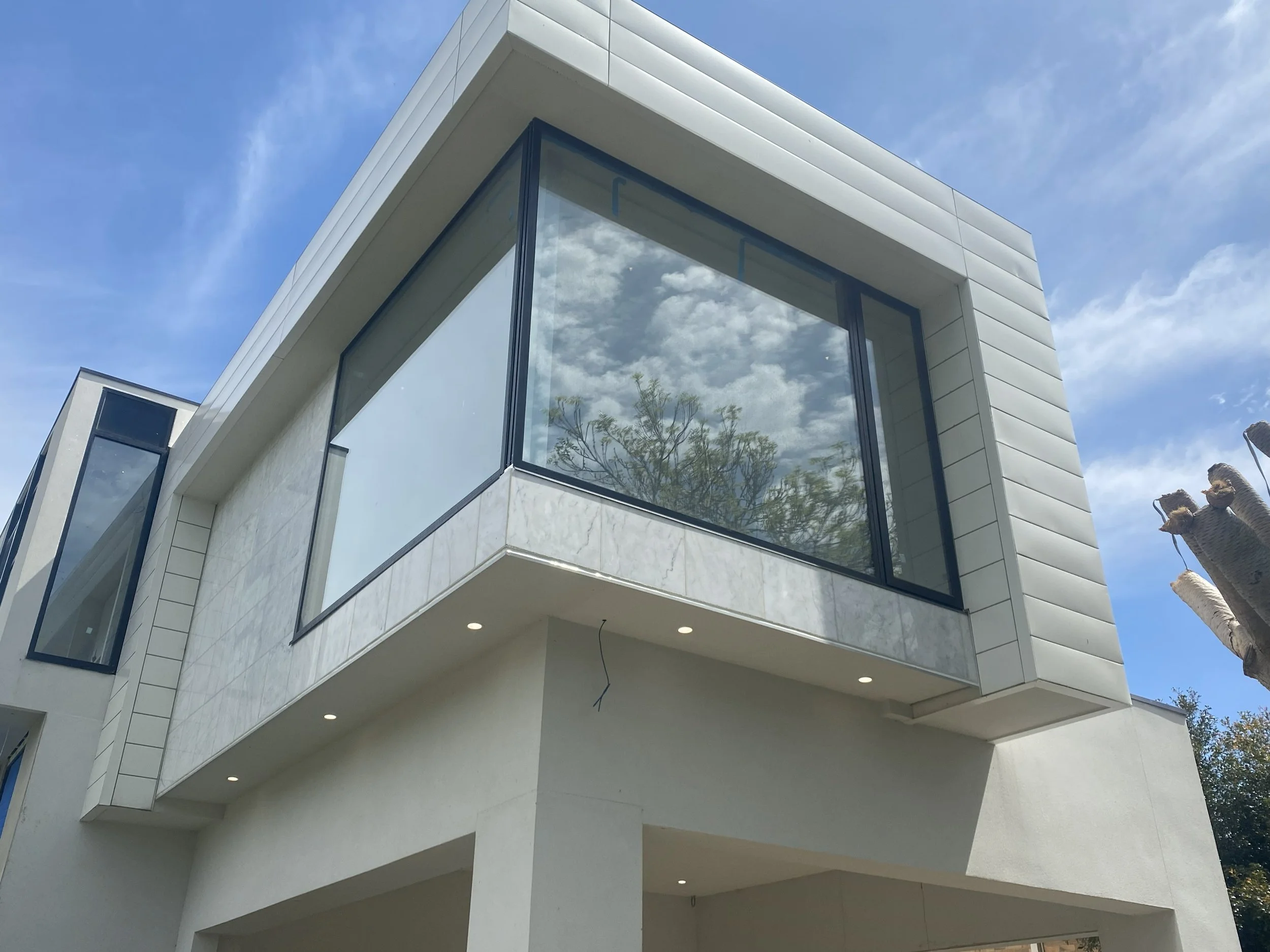 Silicone caulking sealant