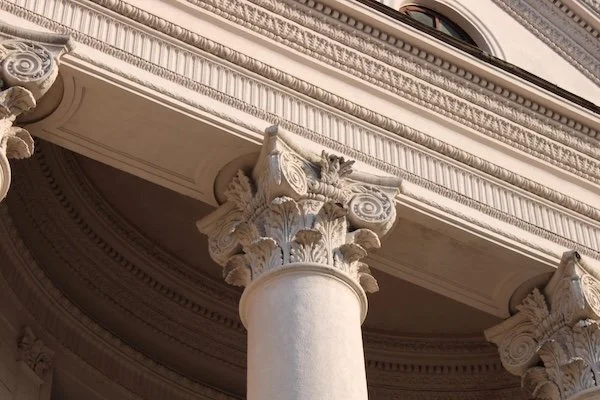 stas336-columns-6940663.jpg
