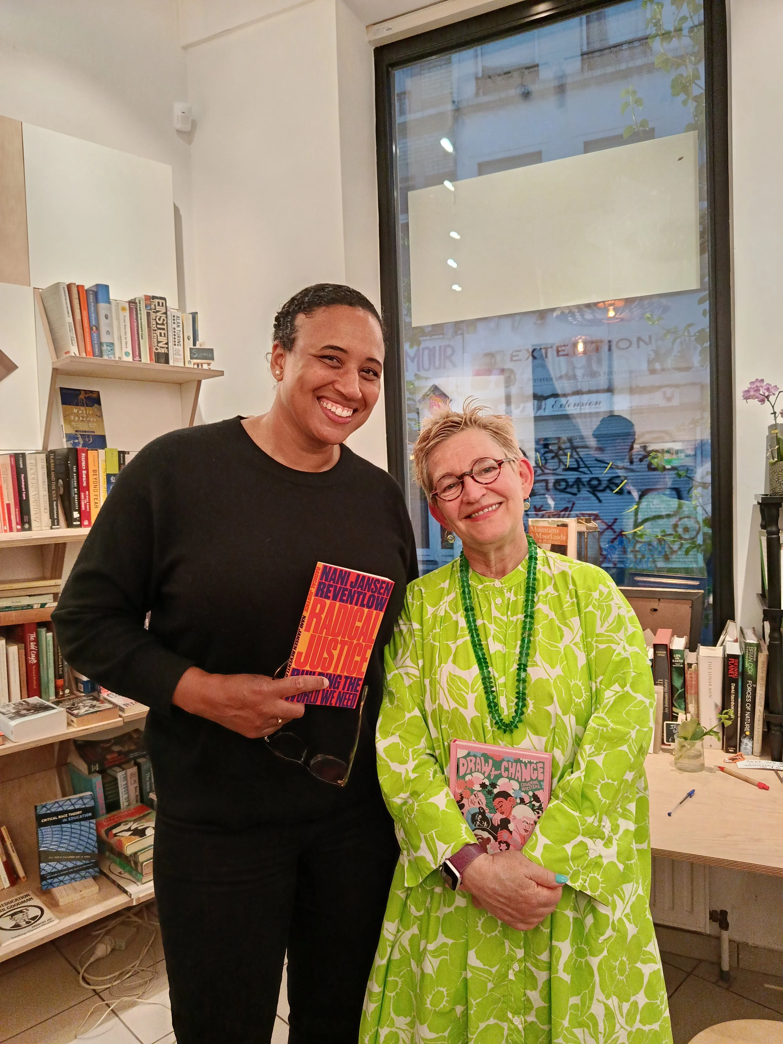 We had such a good time with @nanijansenreventlow and @catvuylsteke with an audience full of energy for the Q&amp;A and the book signing of "Radical Justice" on Wednesday 
- thank you for your attendance at Unity Bookshop, and your indulgen