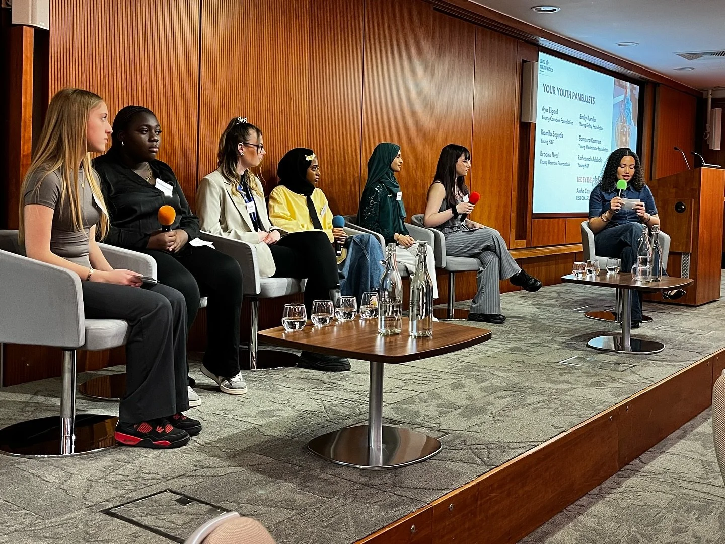 ⚡️WE HOSTED A YOUTH VOICE PANEL !!⚡️
over the past few weeks we worked alongside the amazing @youngwestminster and pulled off a Youth Voice Panel at 📍The Kings Fund Centre as part of the Level Up Youth Work Conference!! 🎤
Our panel amplified the