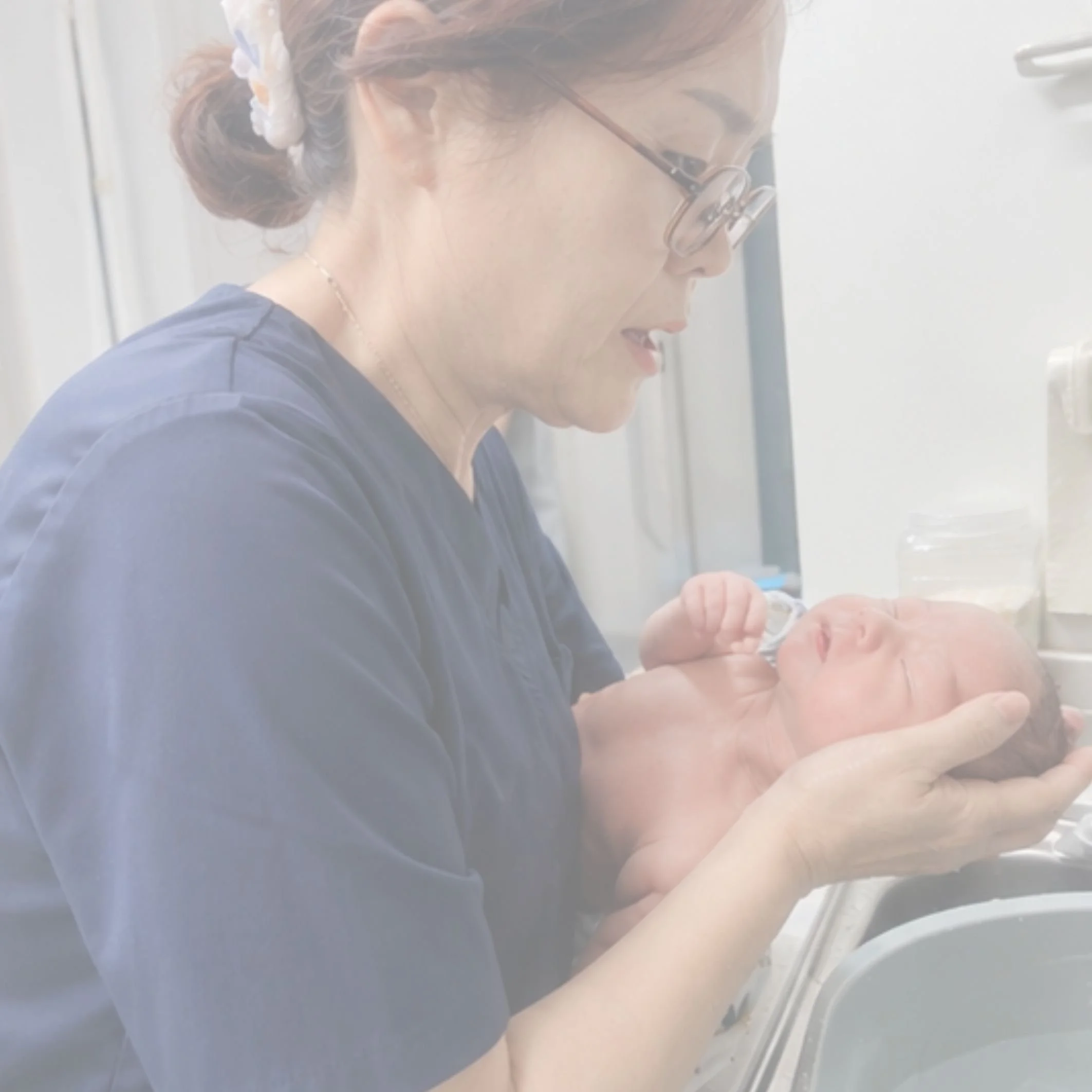 Newborn bath