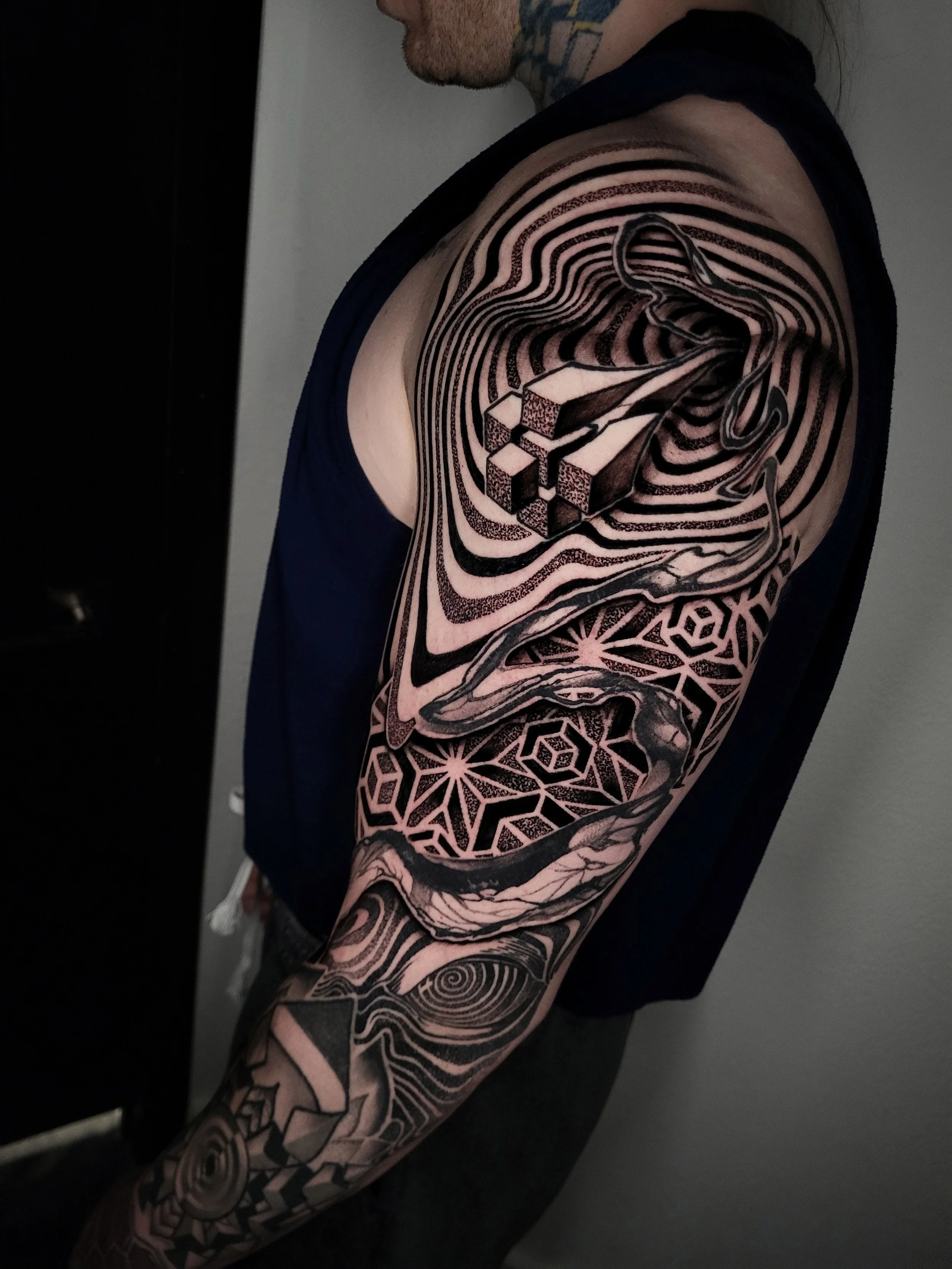 The Flow of Geometry in Tattooing
