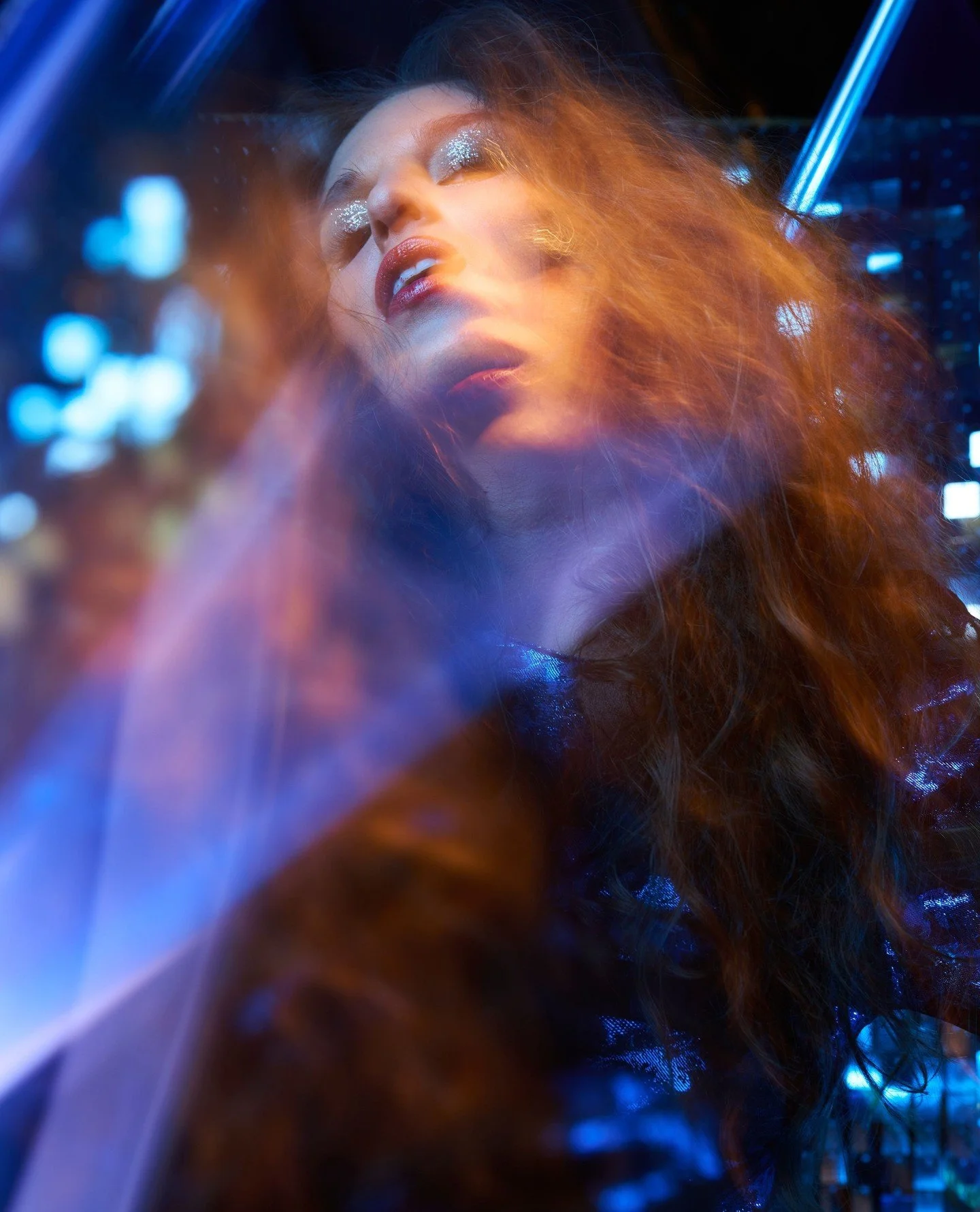 Under the stars, the night finds its rhythm. A dance floor that keeps you moving, long after you are meant to leave. ⁠
⁠
#galaxybarcocktails #signaturecocktails #galaxybar #galaxybardxb