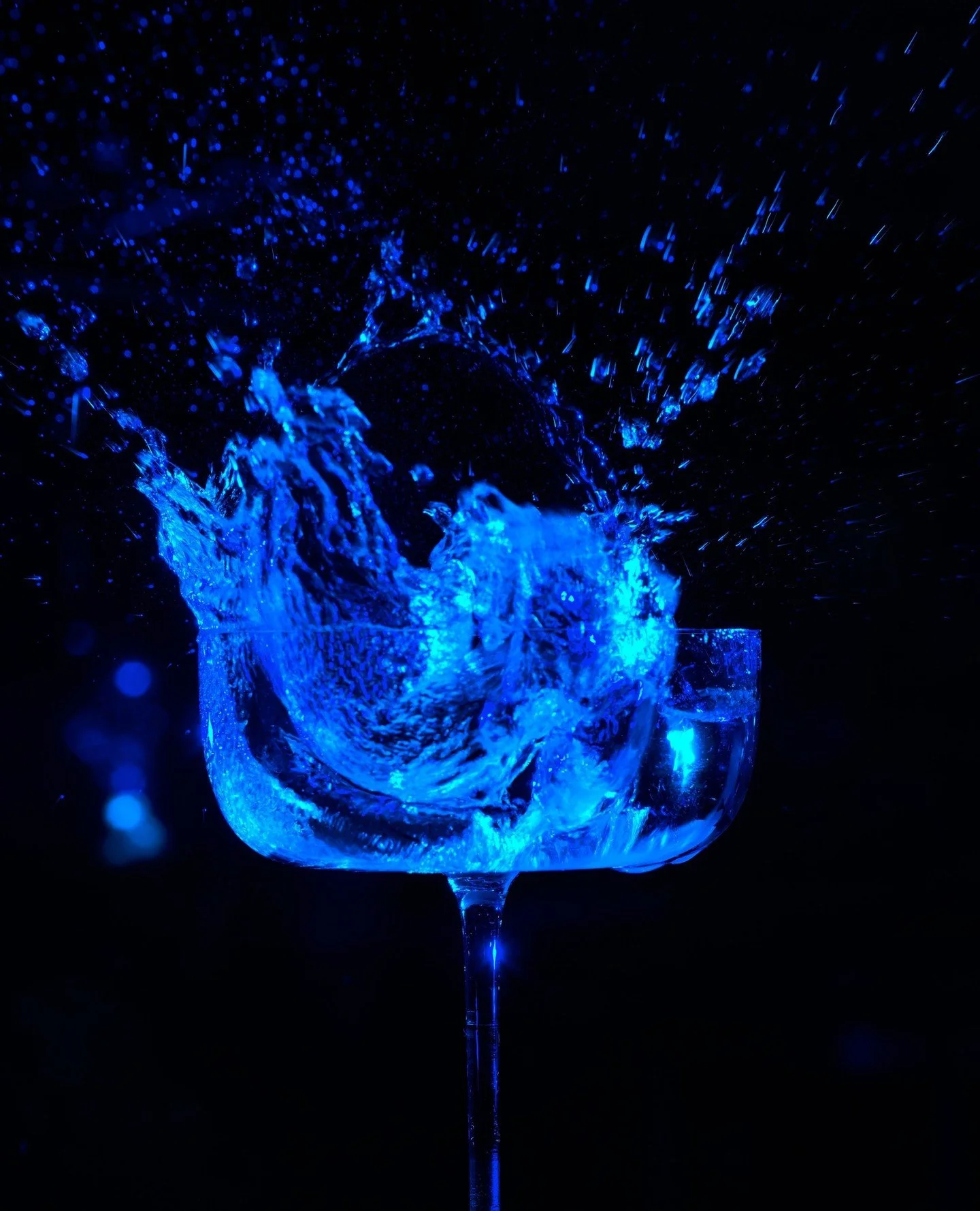 Our Gimme Gimlet Signature Cocktail. Clear, precise, and exactly as it should be. Gin and Japanese wakamomo peach in perfect balance. ⁠
⁠
#galaxybarcocktails #signaturecocktails #galaxybar #galaxybardxb