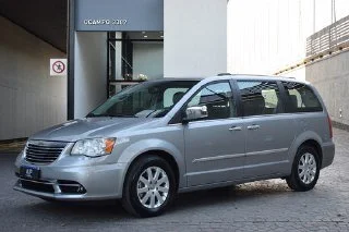 Servicio Llave en Mano - Chrysler Town & Country