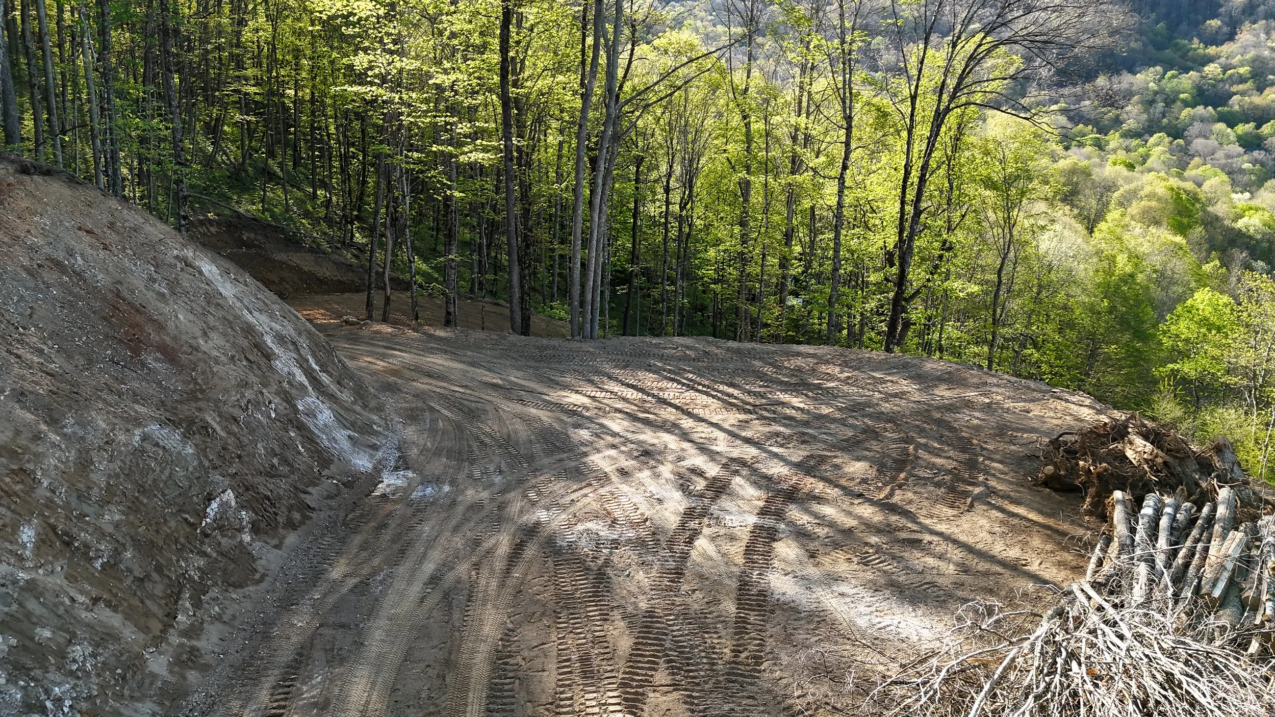 DJI_20260422180640_0018_D.jpg