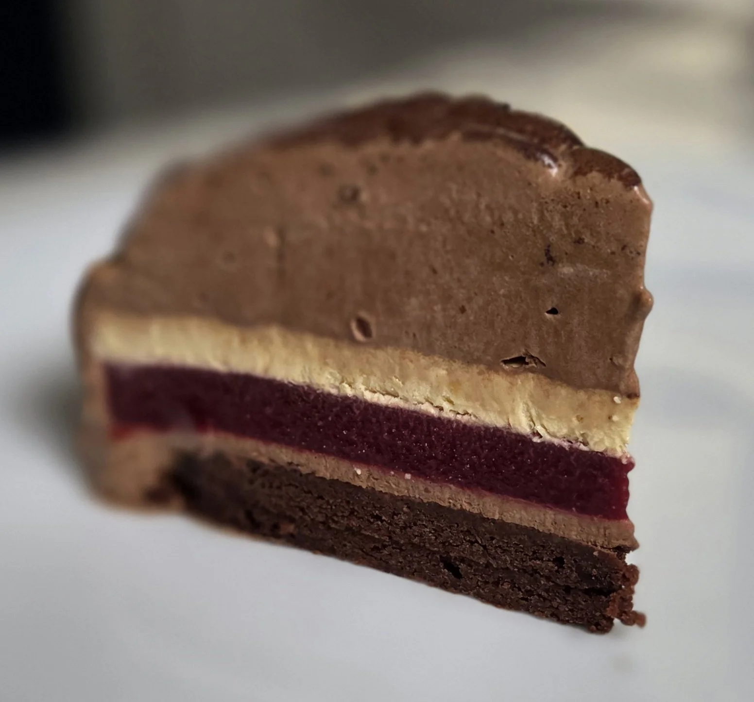 entremet_chocolat_framboise_patisserie-artisanal.jpg