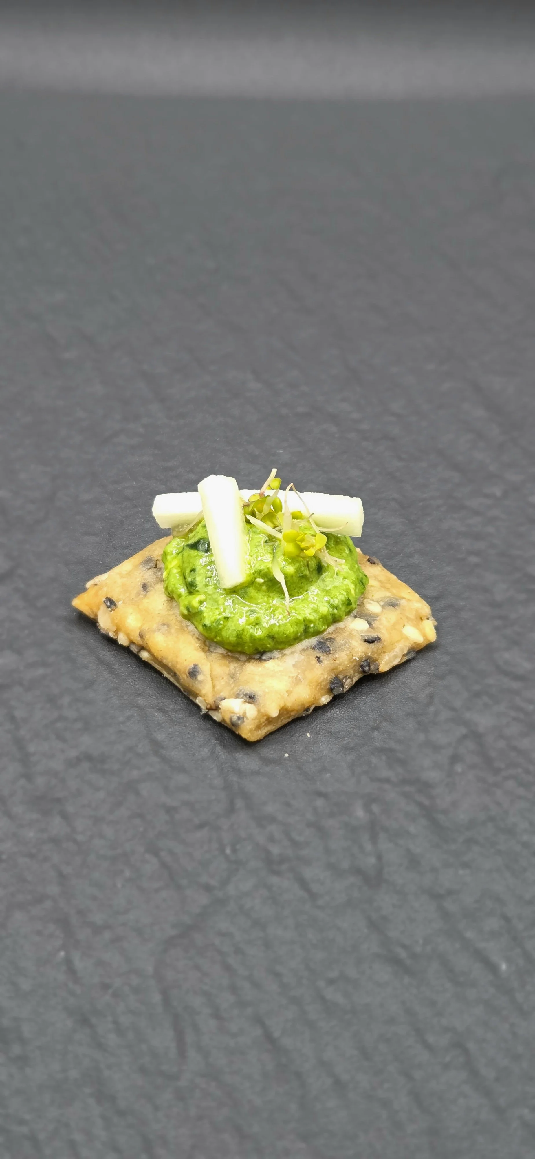 crackers-pesto-vert-artisanal-arcachon.jpg