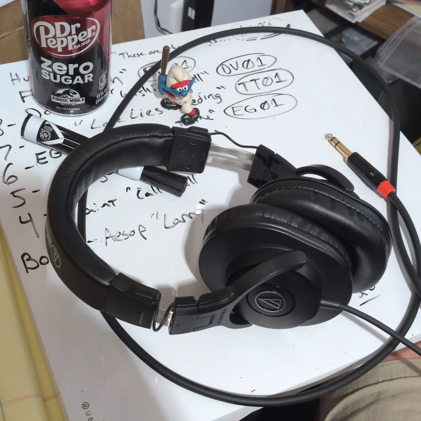 The KasemDrones are gathering Intel and sending it back from across 74 realities. Of course there's often a delay, some universes worse than others, but we compile the top 40 FRESH every week, using science, so that you, our valued listeners, can par