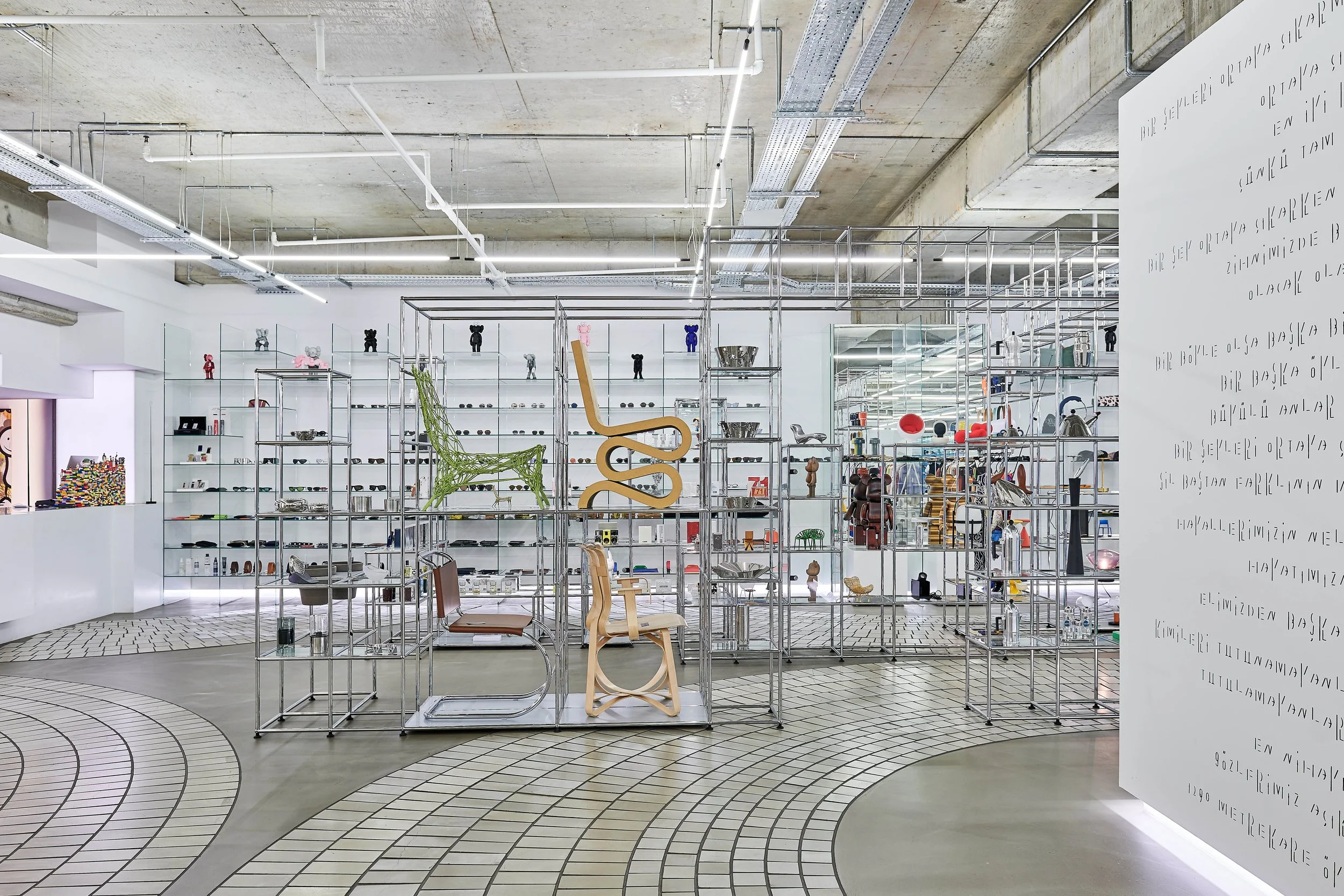 1290SQM27336.jpg