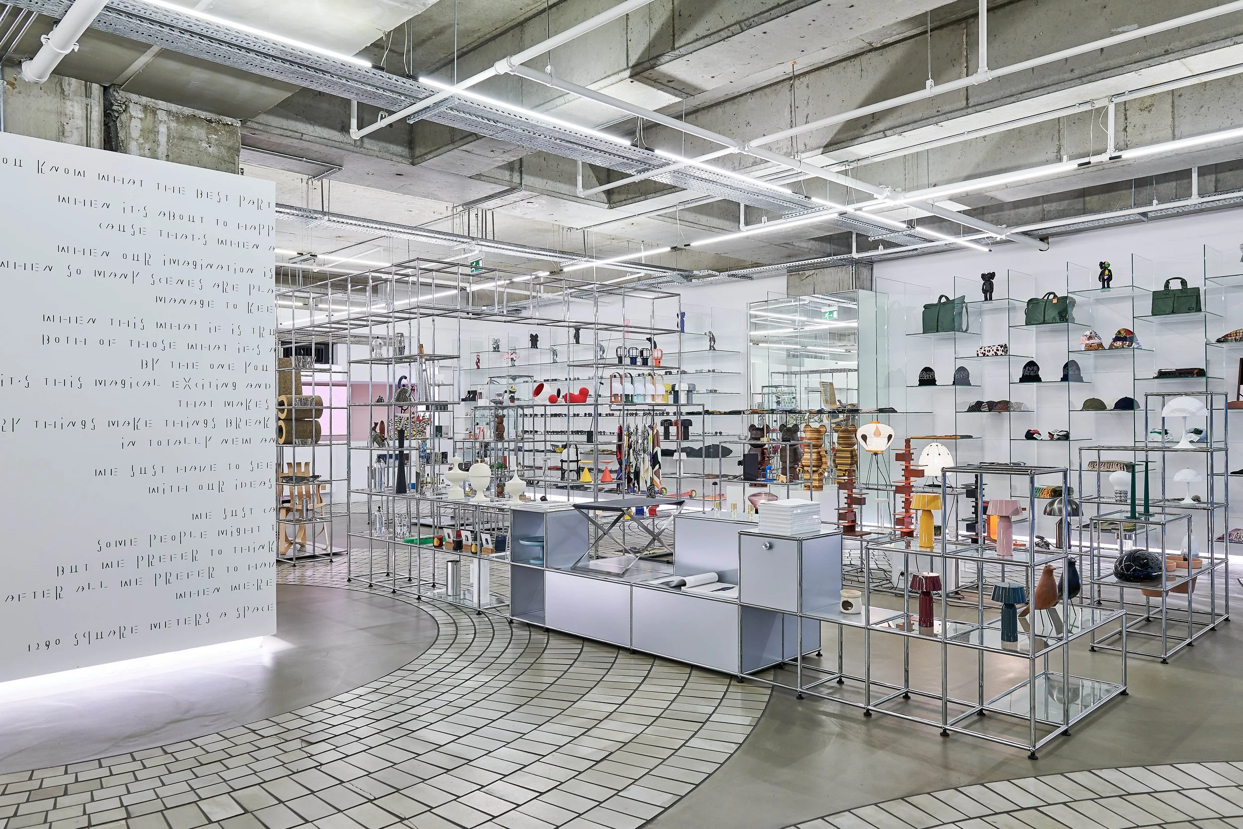 1290SQM27337.jpg