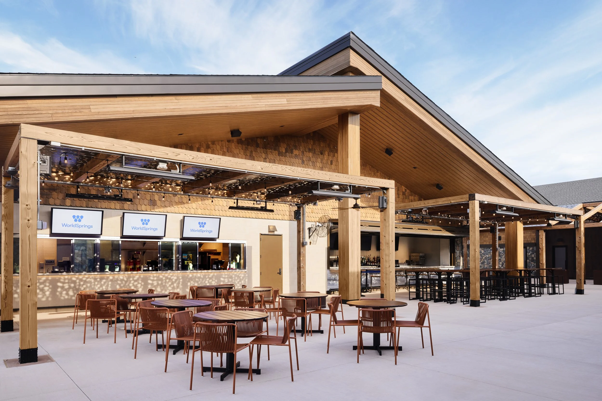 SAVI Show Pro is the premiere digital signage solution for hospitality.