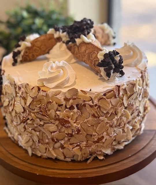 Cannoli Cake 6.jpg