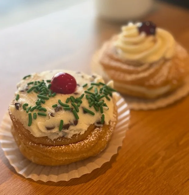 St Joseph's Pastry (4 Pack) - Cannoli Cream Filled