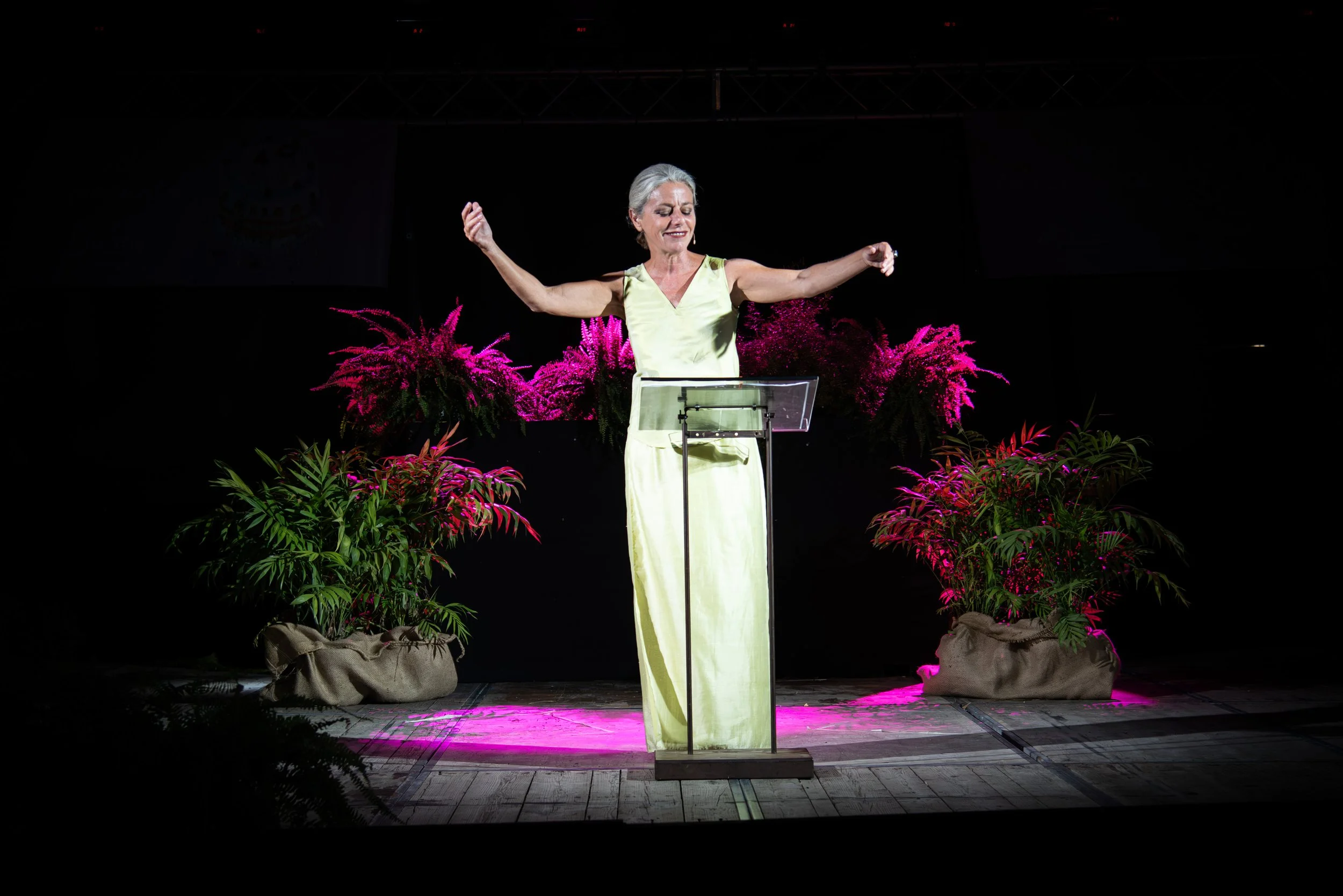 Teatro Night: La Parola che cura di e con Lucilla Giagnoni