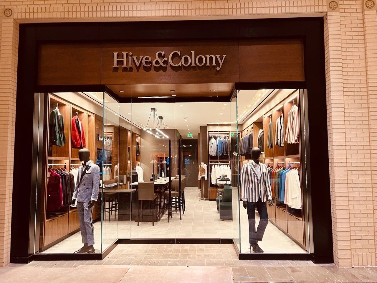 hive &amp; colony - a retail project by Quest