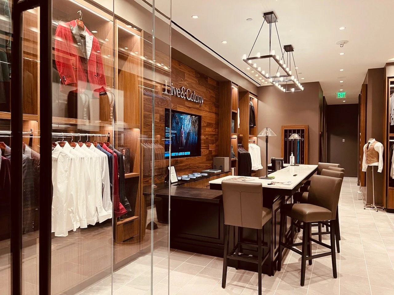 hive &amp; colony - a retail project by Quest