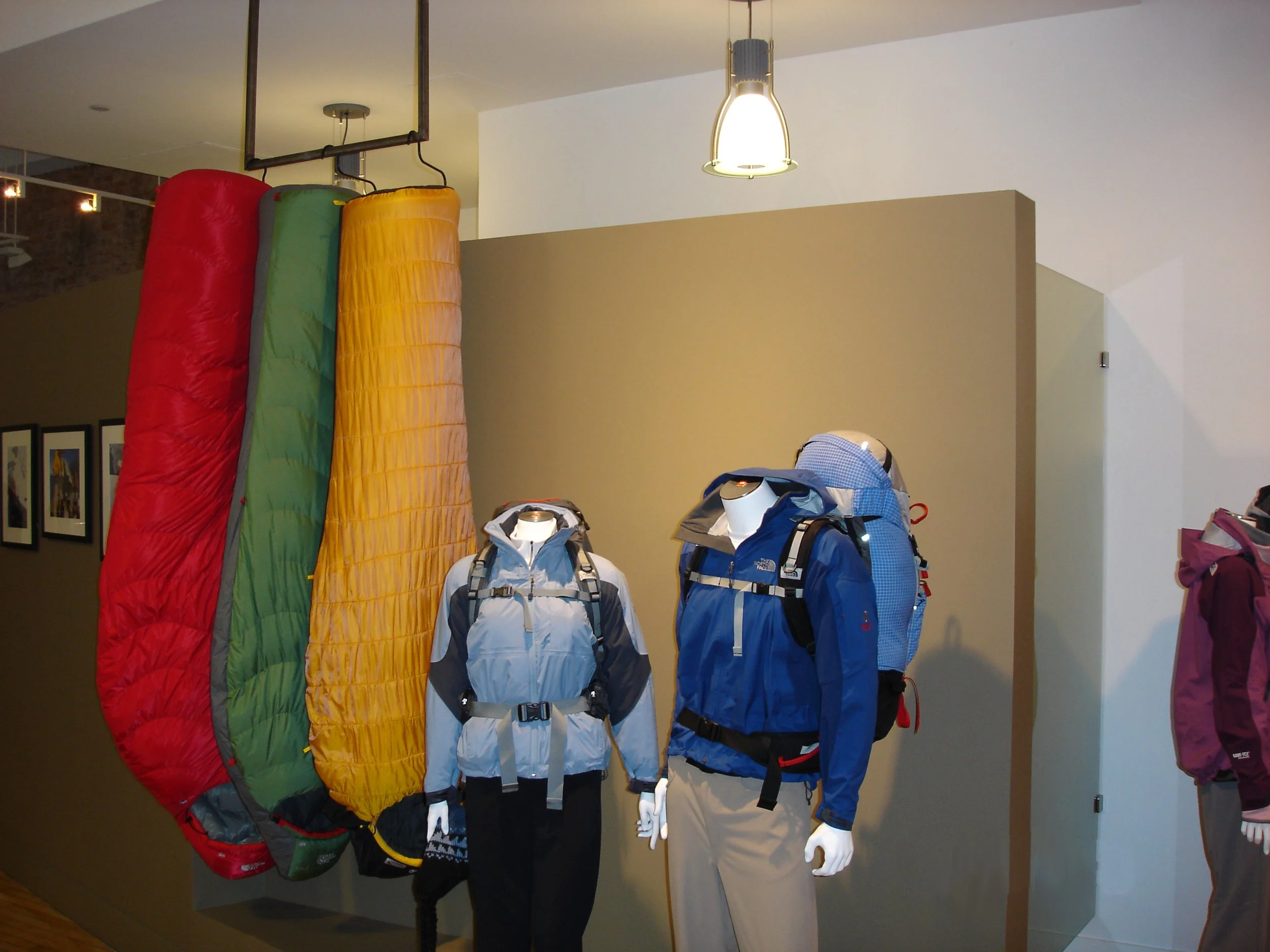 North face store - retail project by Quest