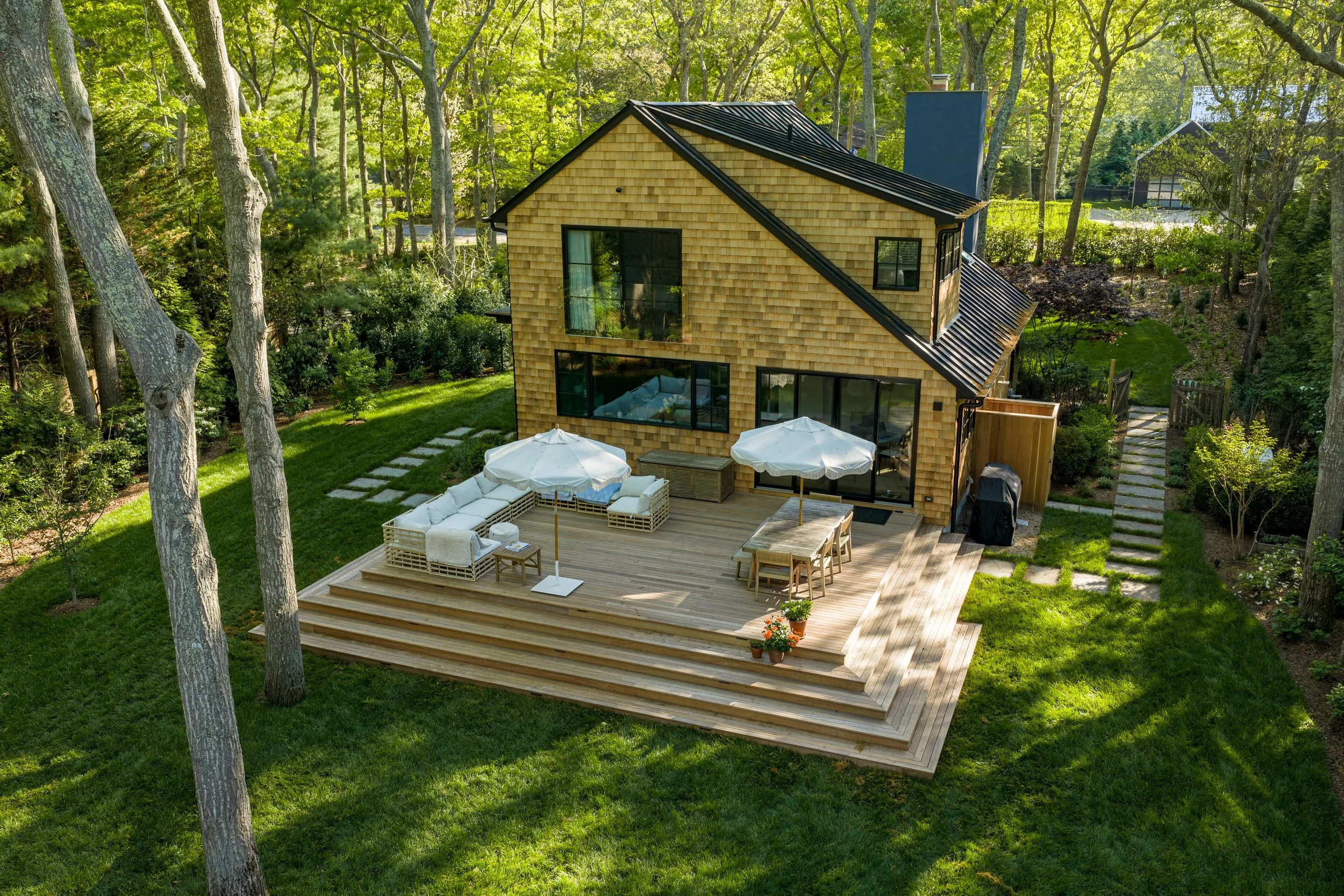 Laurel Lane_Back_Image 6.jpg