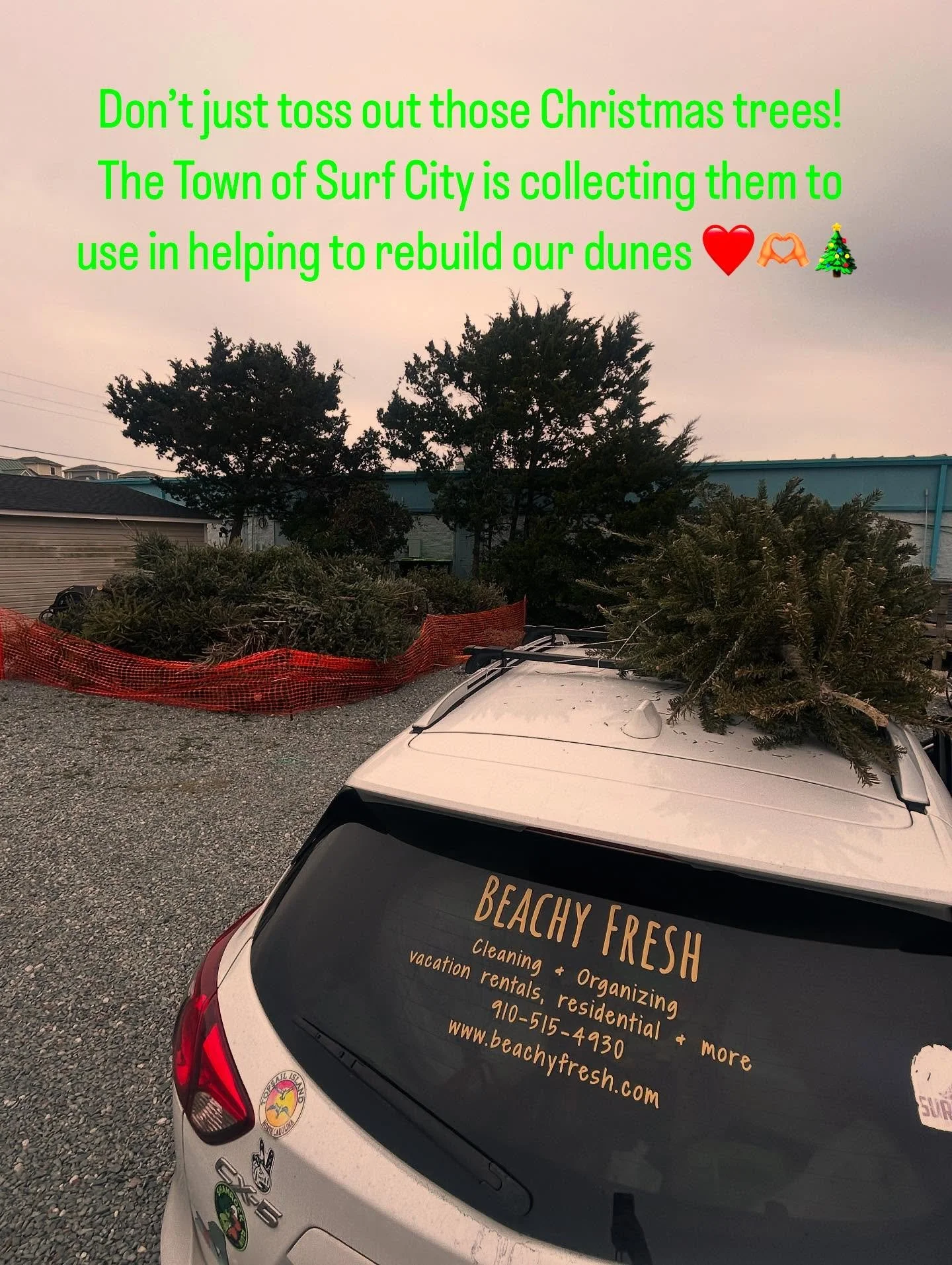 We love our beaches here on Topsail Island🫶🏻🏖️☀️🫧