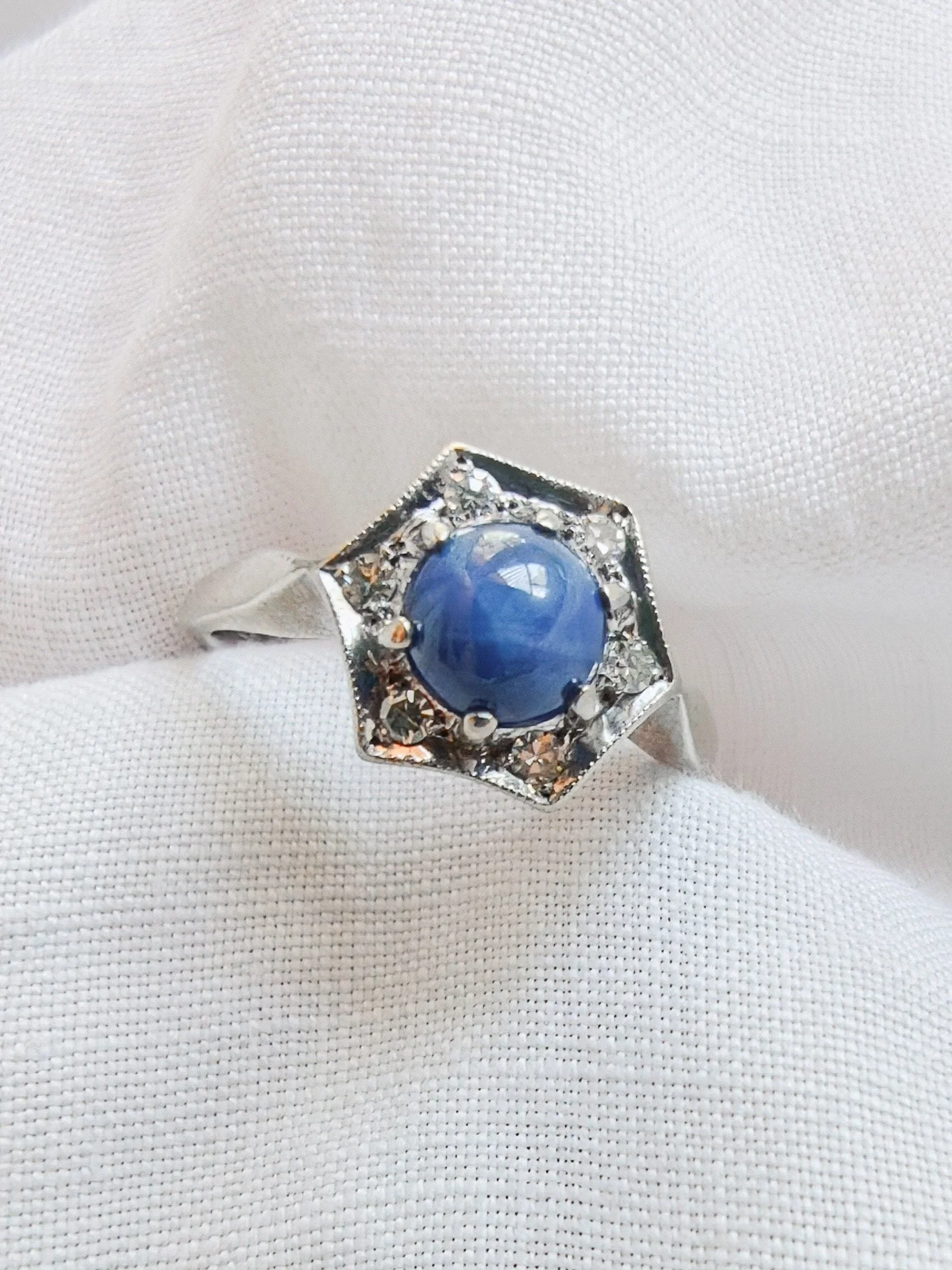 Linde Star Sapphire, Mid Century 14k Gold Ring (1214 of 20).jpg