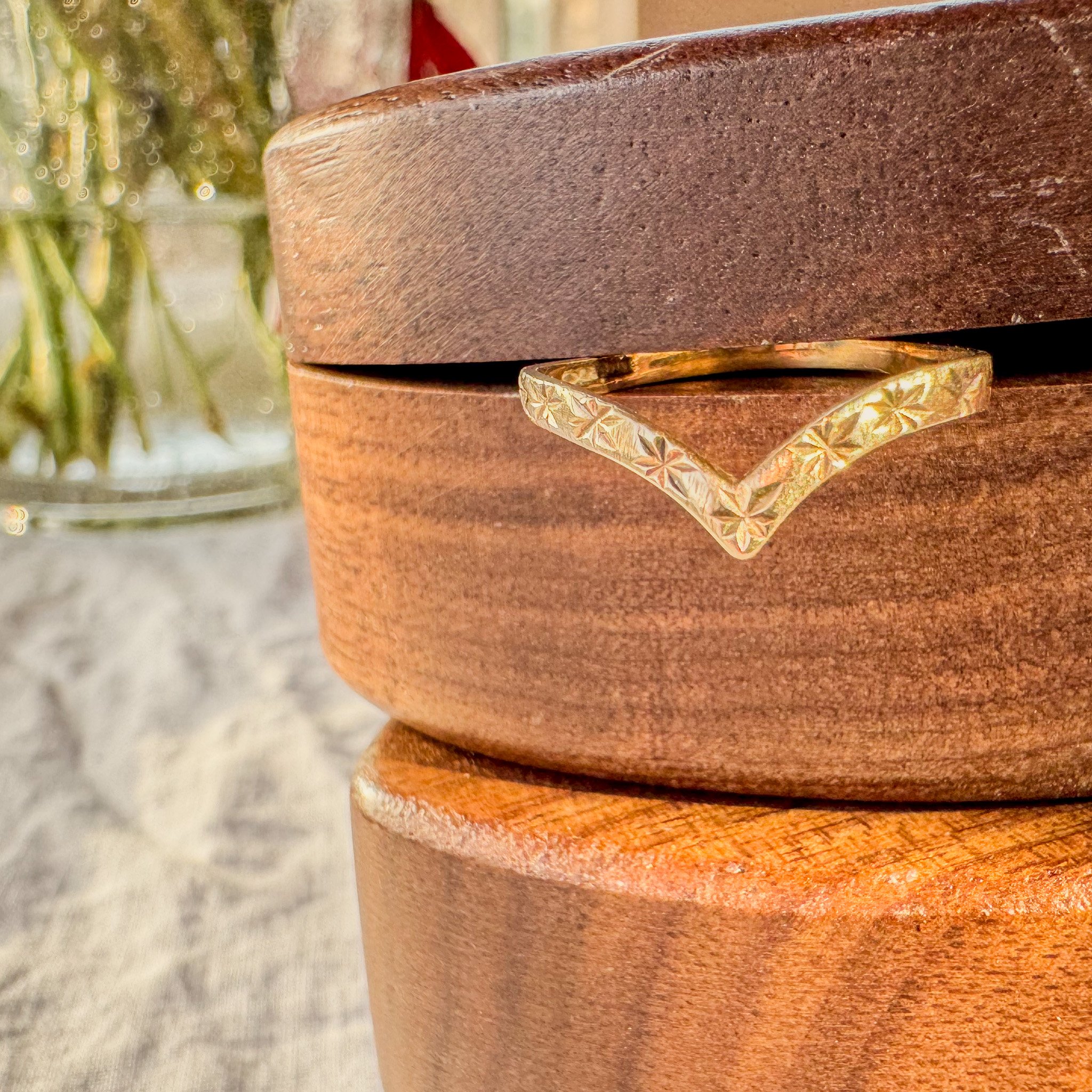 Gold Wishbone Ring, Vintage (6 of 26).jpg