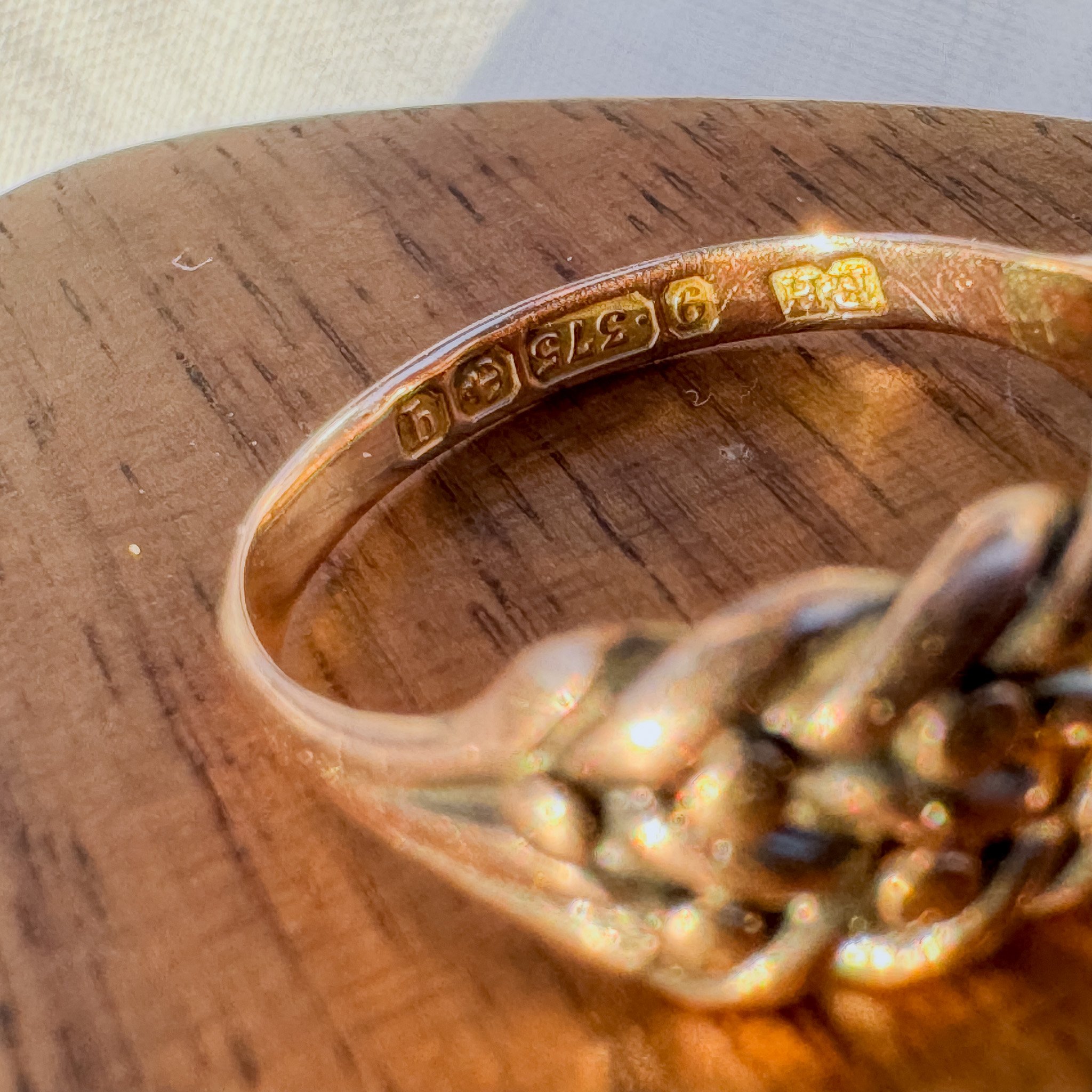 Gold keepers ring antique 1915 (33 of 38).jpg