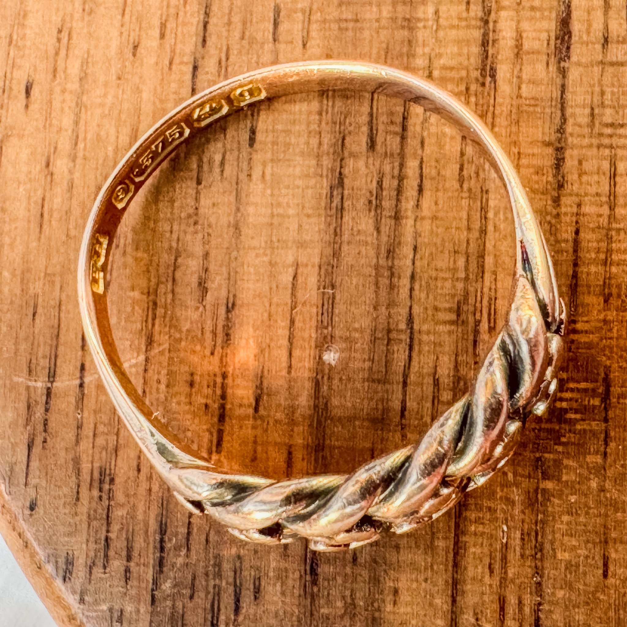 Gold keepers ring antique 1915 (4 of 38).jpg
