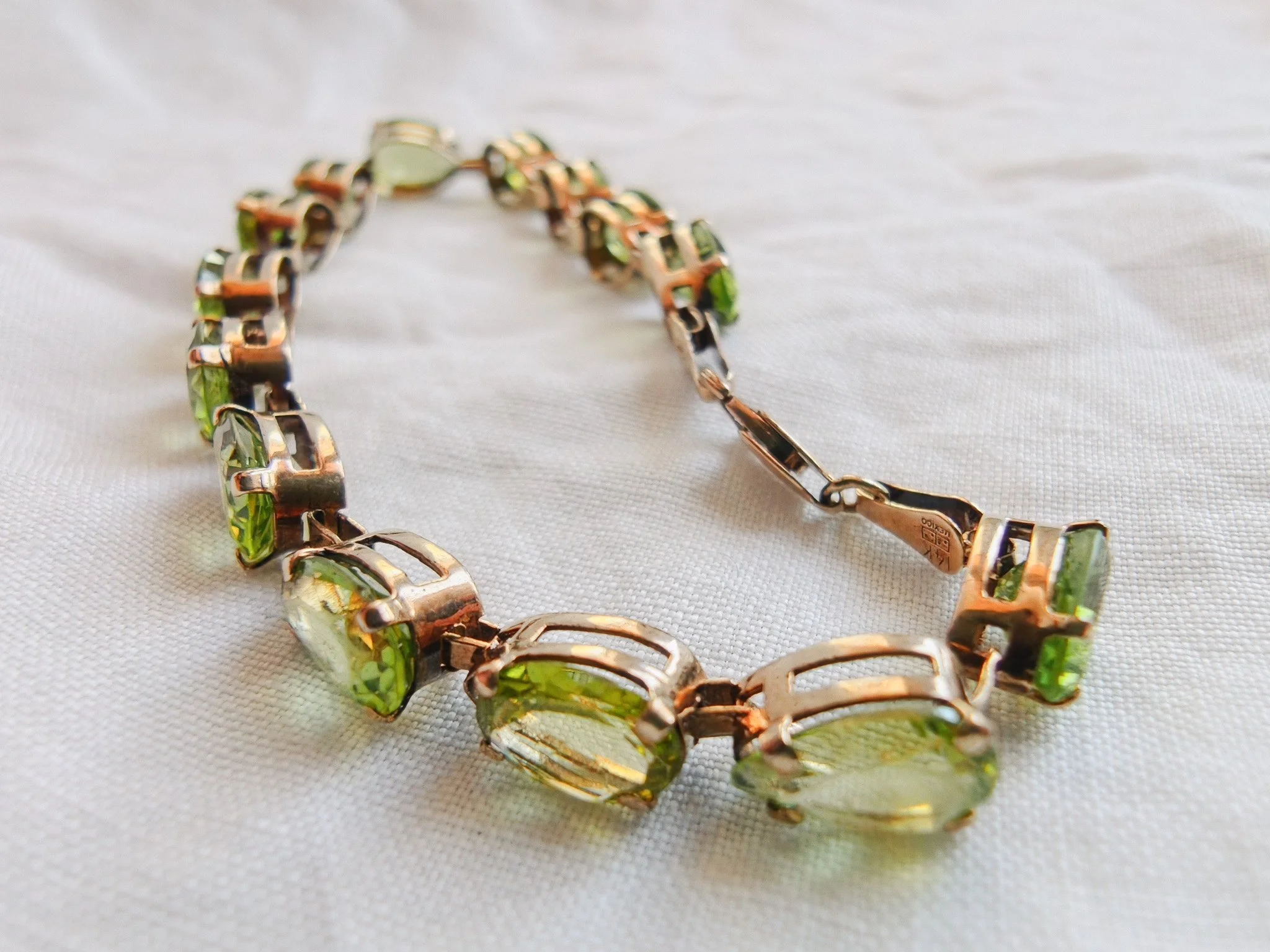 Peridot Imperial Gold Co Bracelet (1033 of 15).jpg
